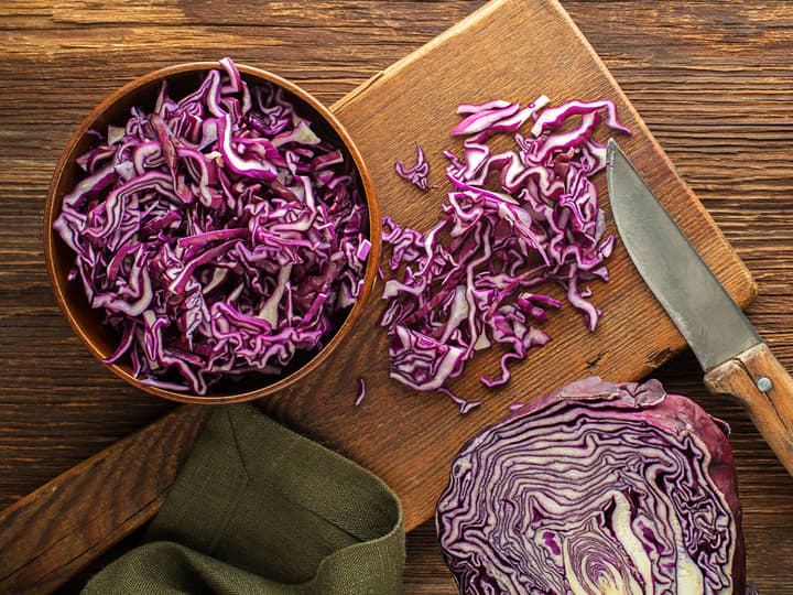 Rødkål, spisskål og sommerkål er smakfulle både stekt og rå