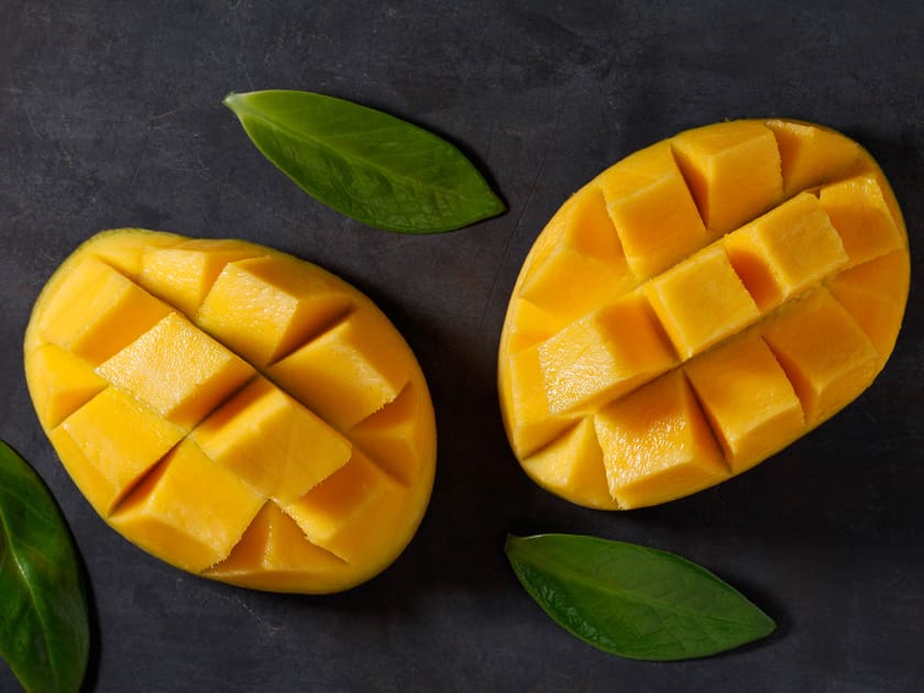 Slik skreller og serverer du mango