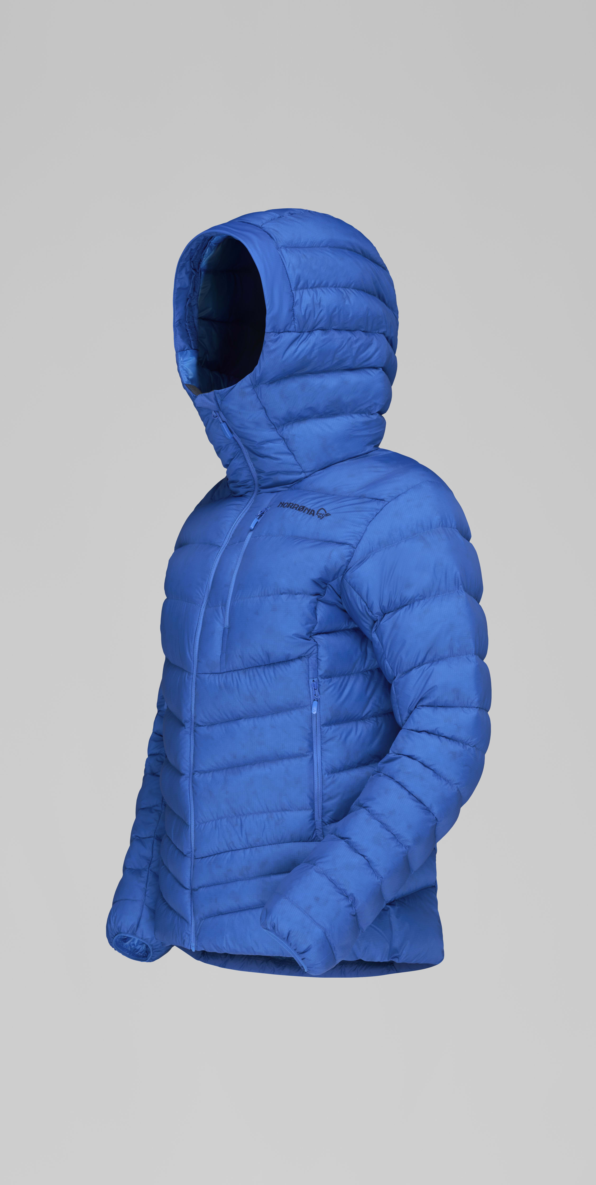 Packshot front left image of lyngen down850 Zip Hood Victoria Blue