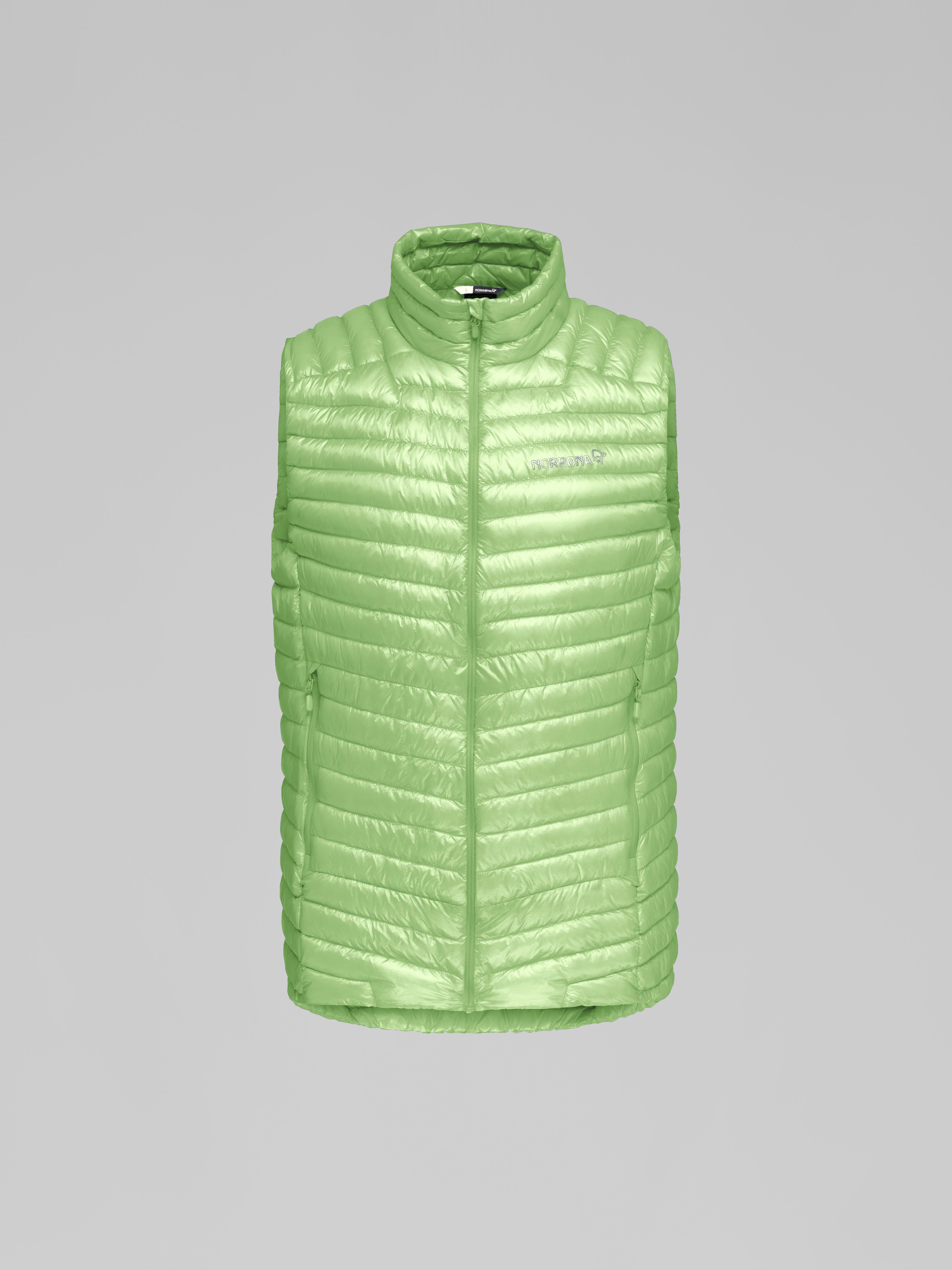 Packshot front image of trollveggen superlight down850 Vest Classic Green