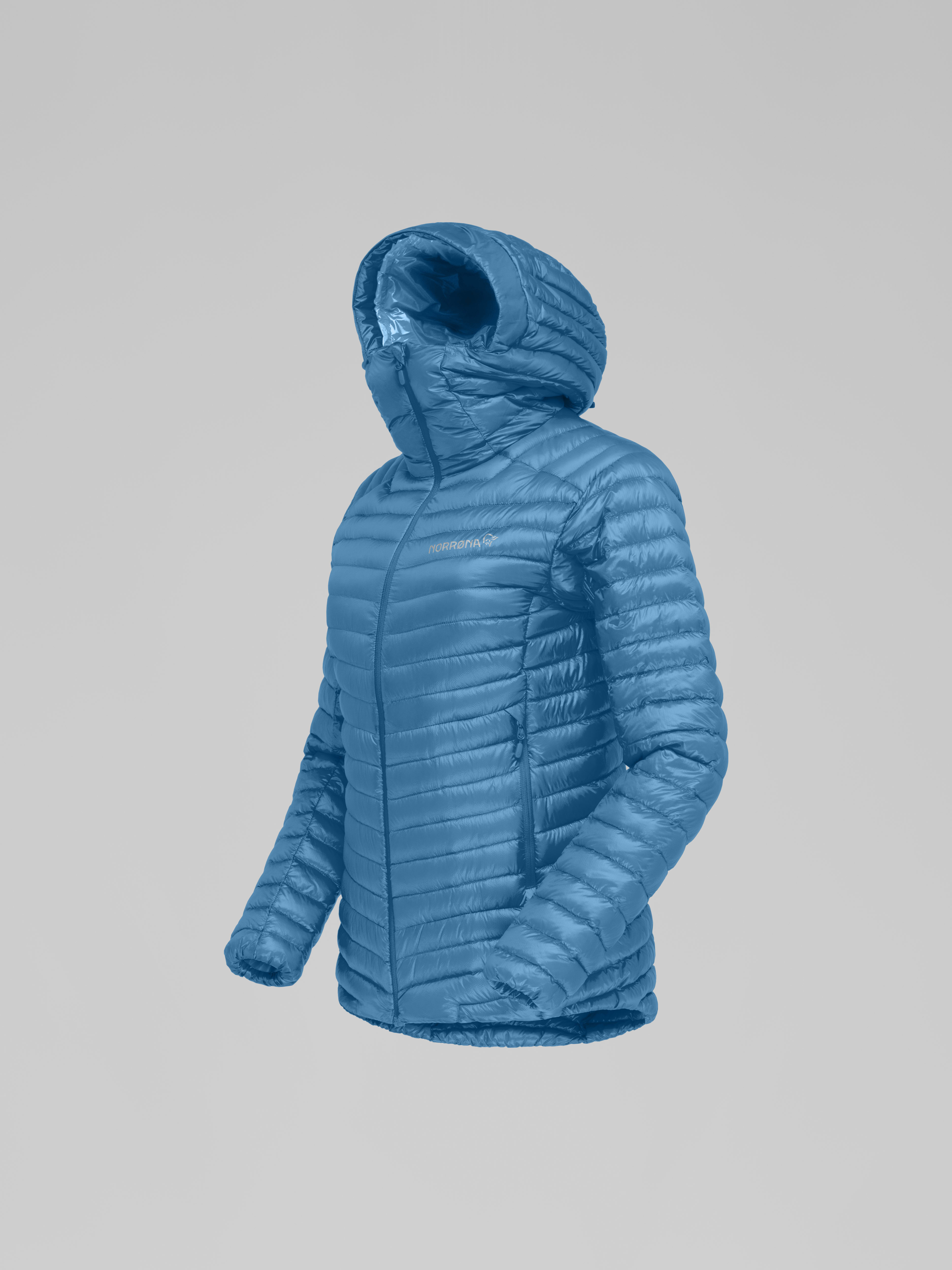 Packshot front left image of trollveggen superlight down850 Hood Hawaiian Surf