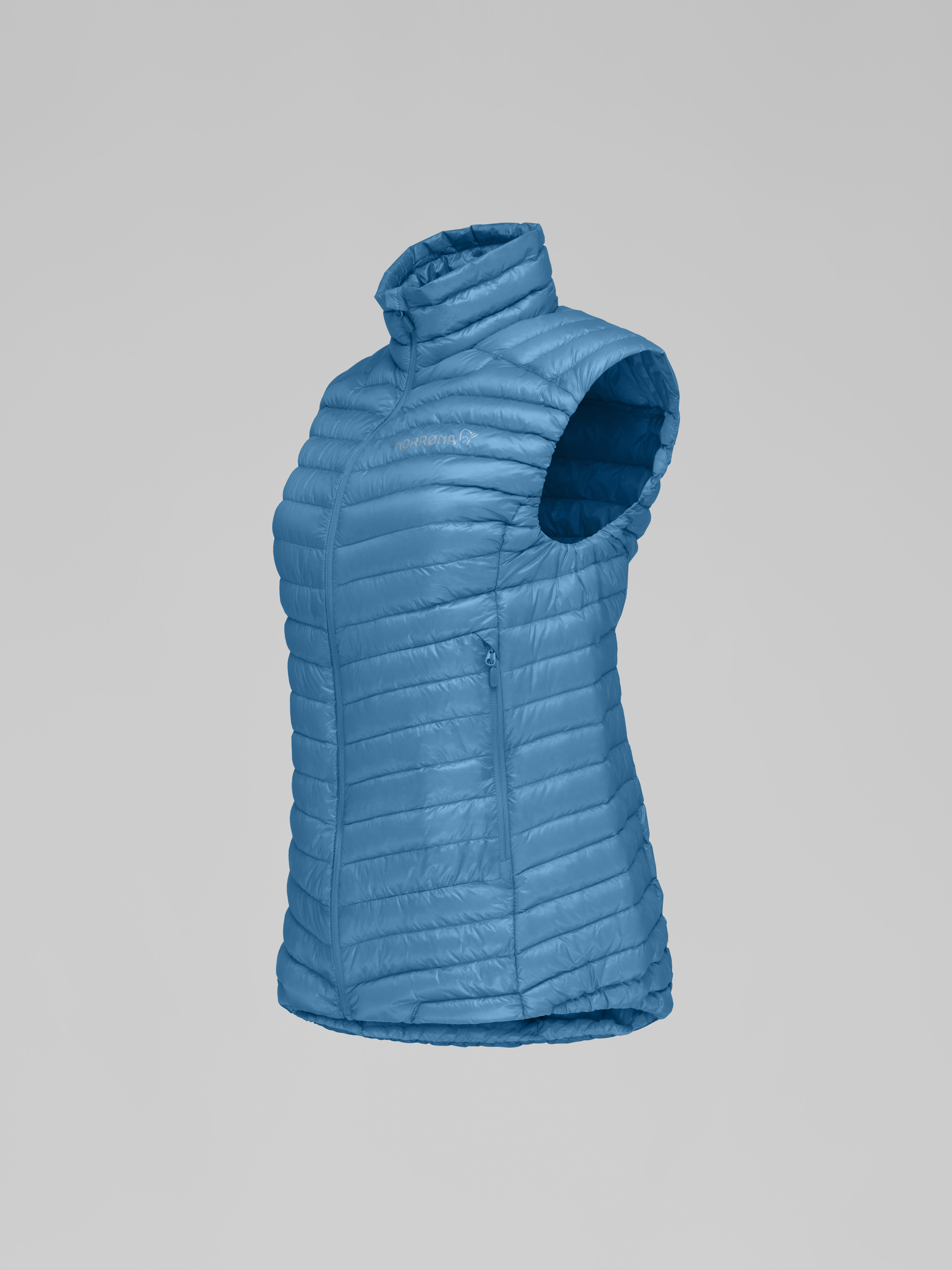 Packshot front left image of trollveggen superlight down850 Vest Hawaiian Surf