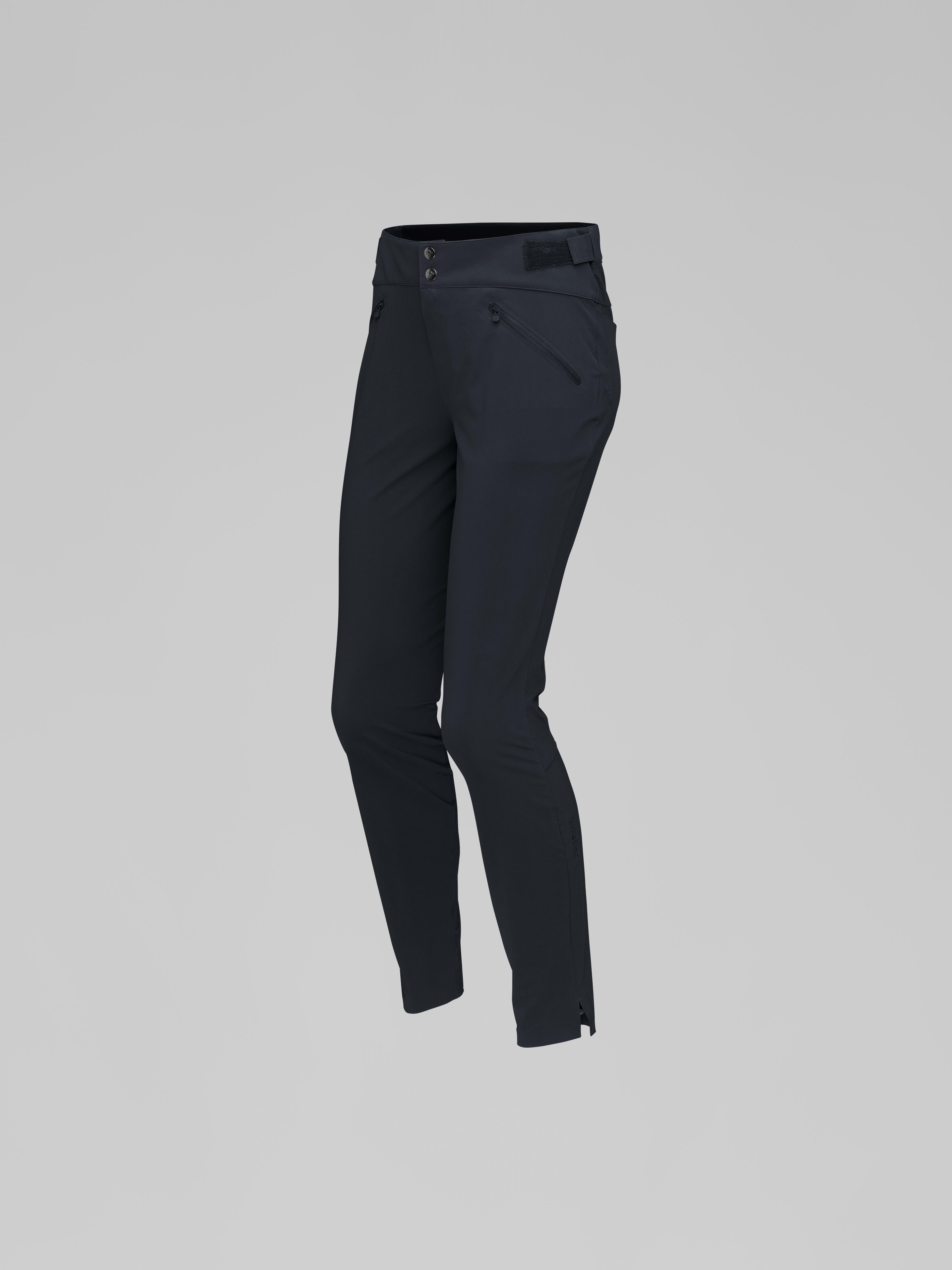 Packshot front left image of falketind flex1 slim Pants Caviar Black
