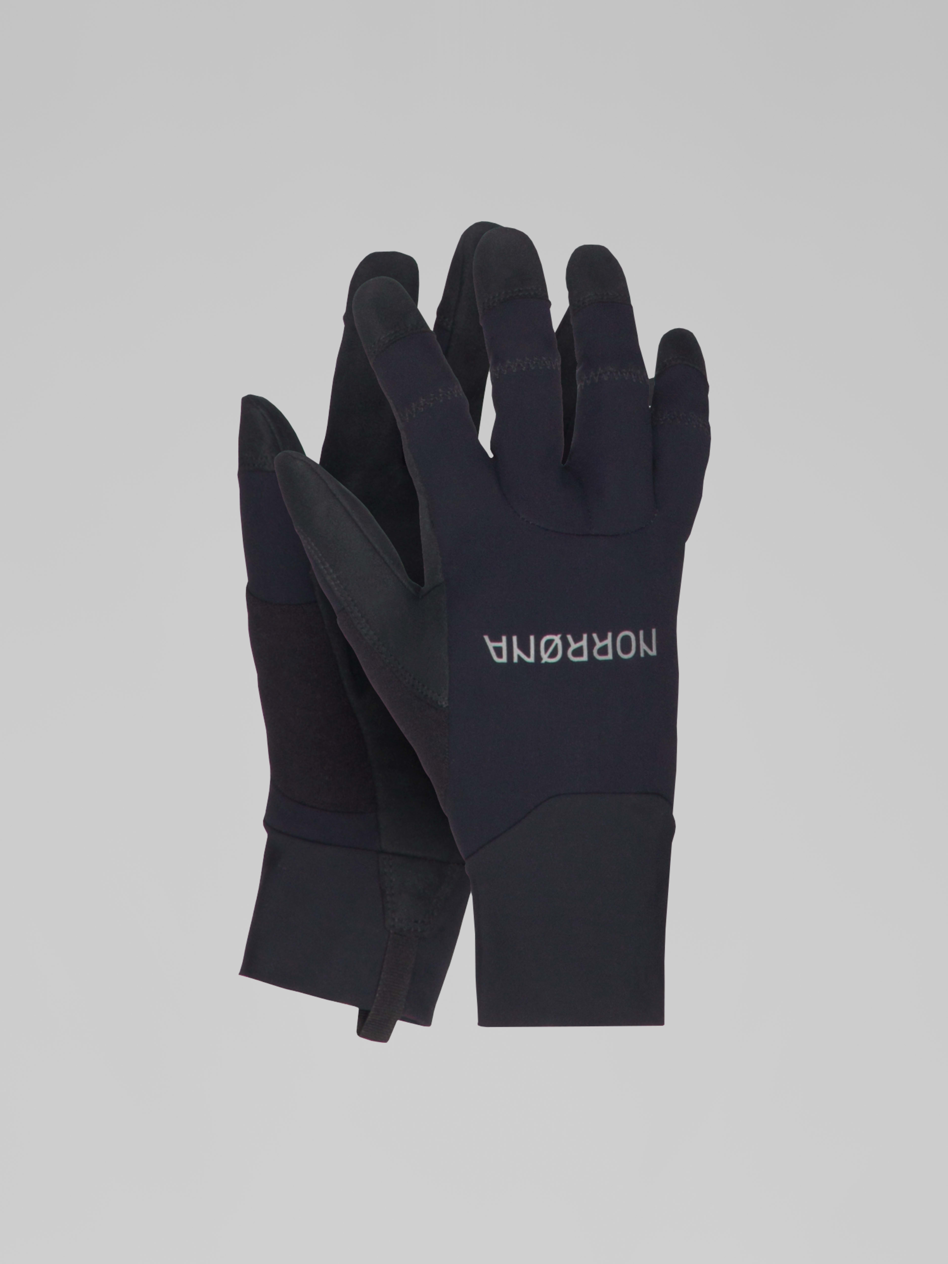 Packshot front image of fjora Gore-Tex Windstopper Gloves Caviar Black