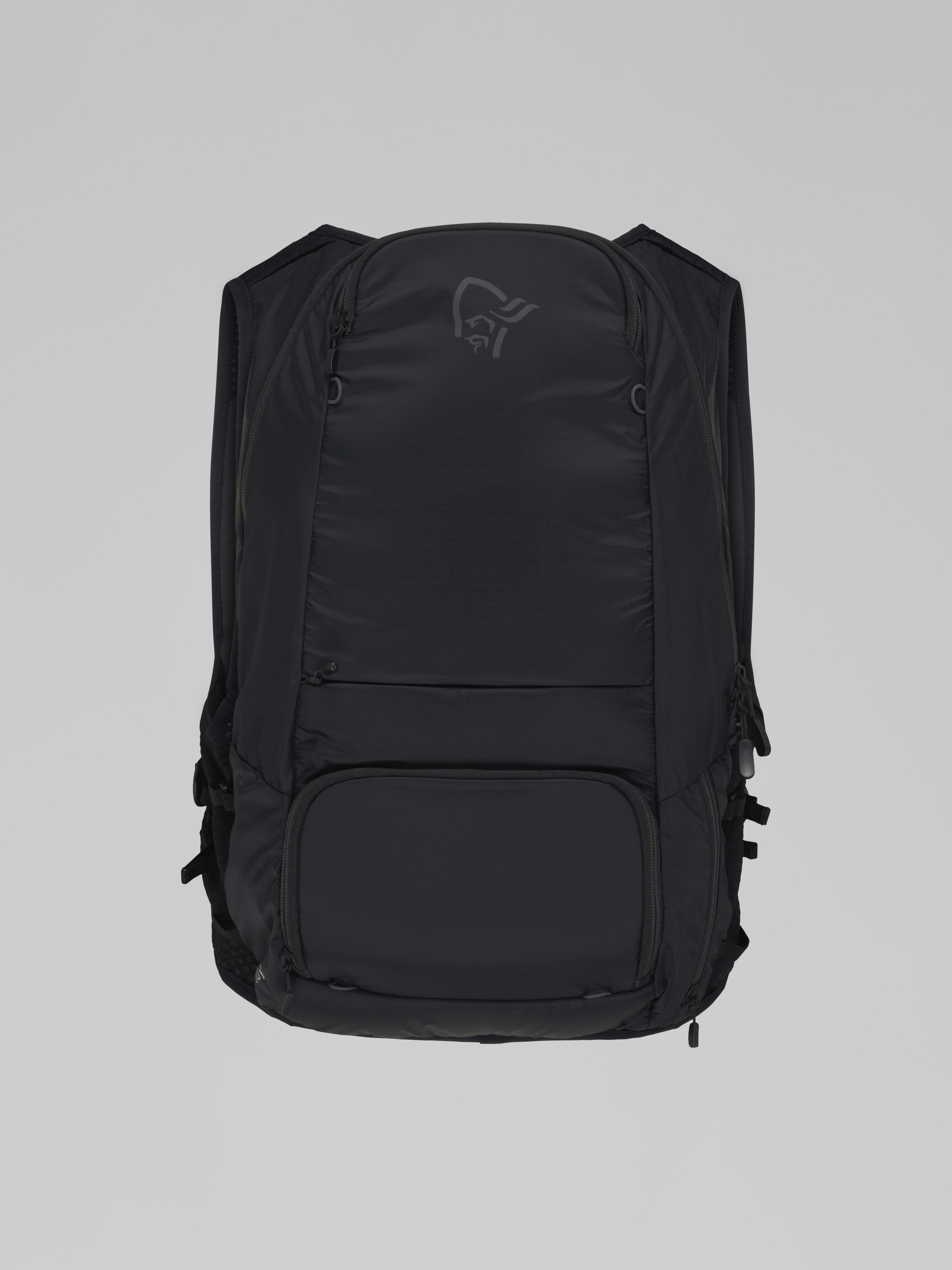Packshot front image of fjora econyl70 15L Pack Caviar Black