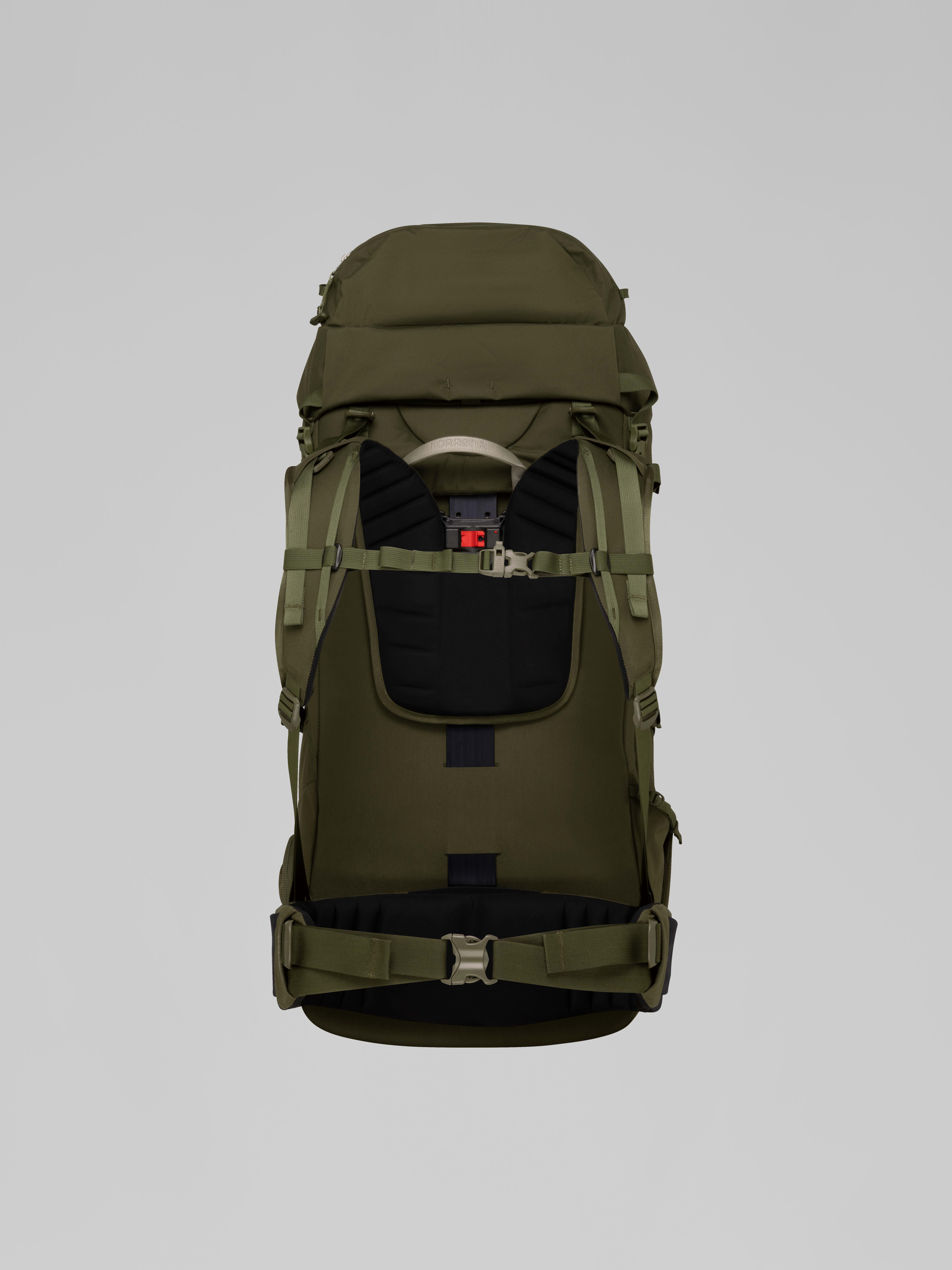 Packshot back image of femund synkron4 80L Pack Olive Night
