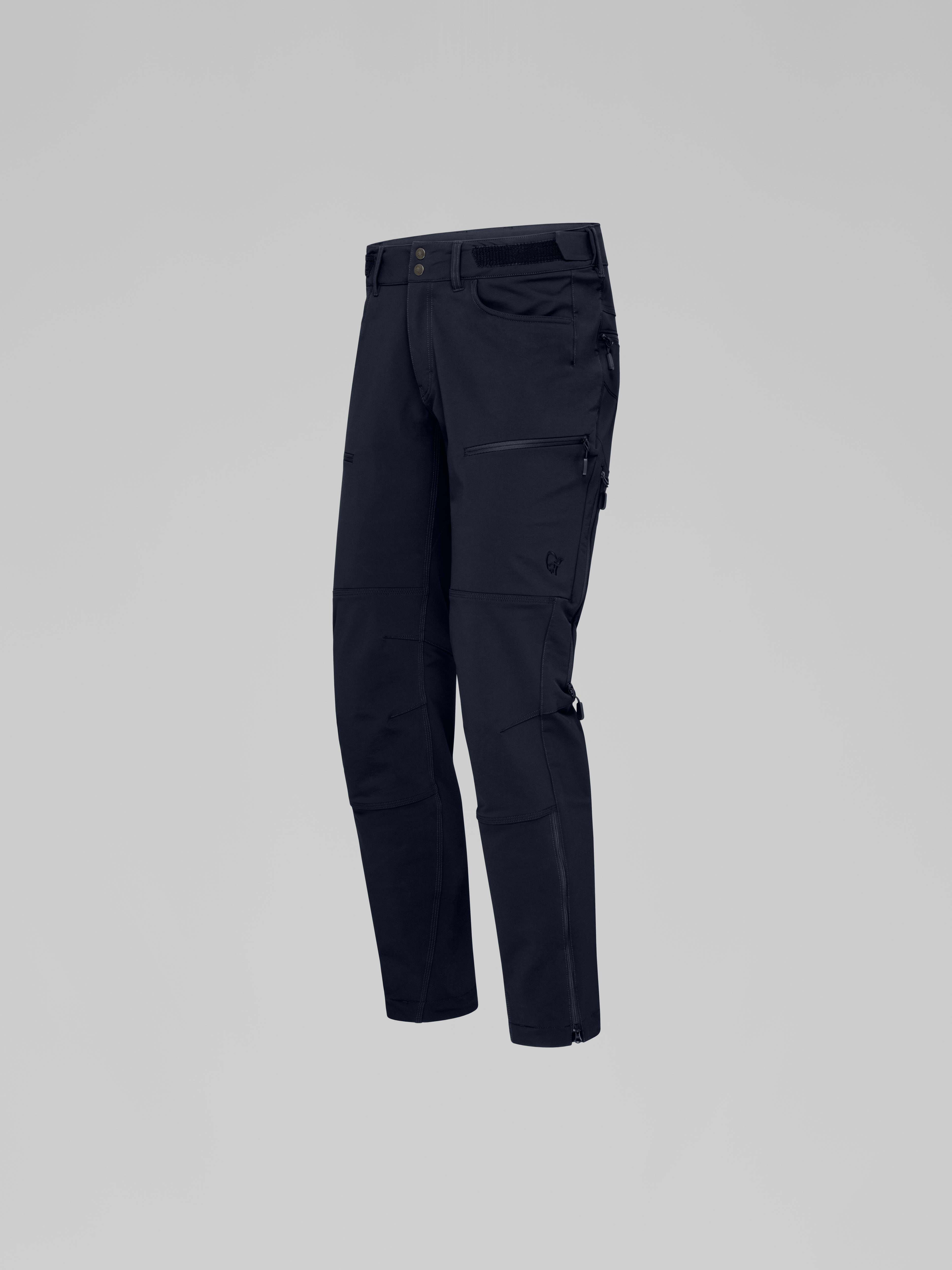 Packshot front left image of femund flex1 Pants Caviar Black
