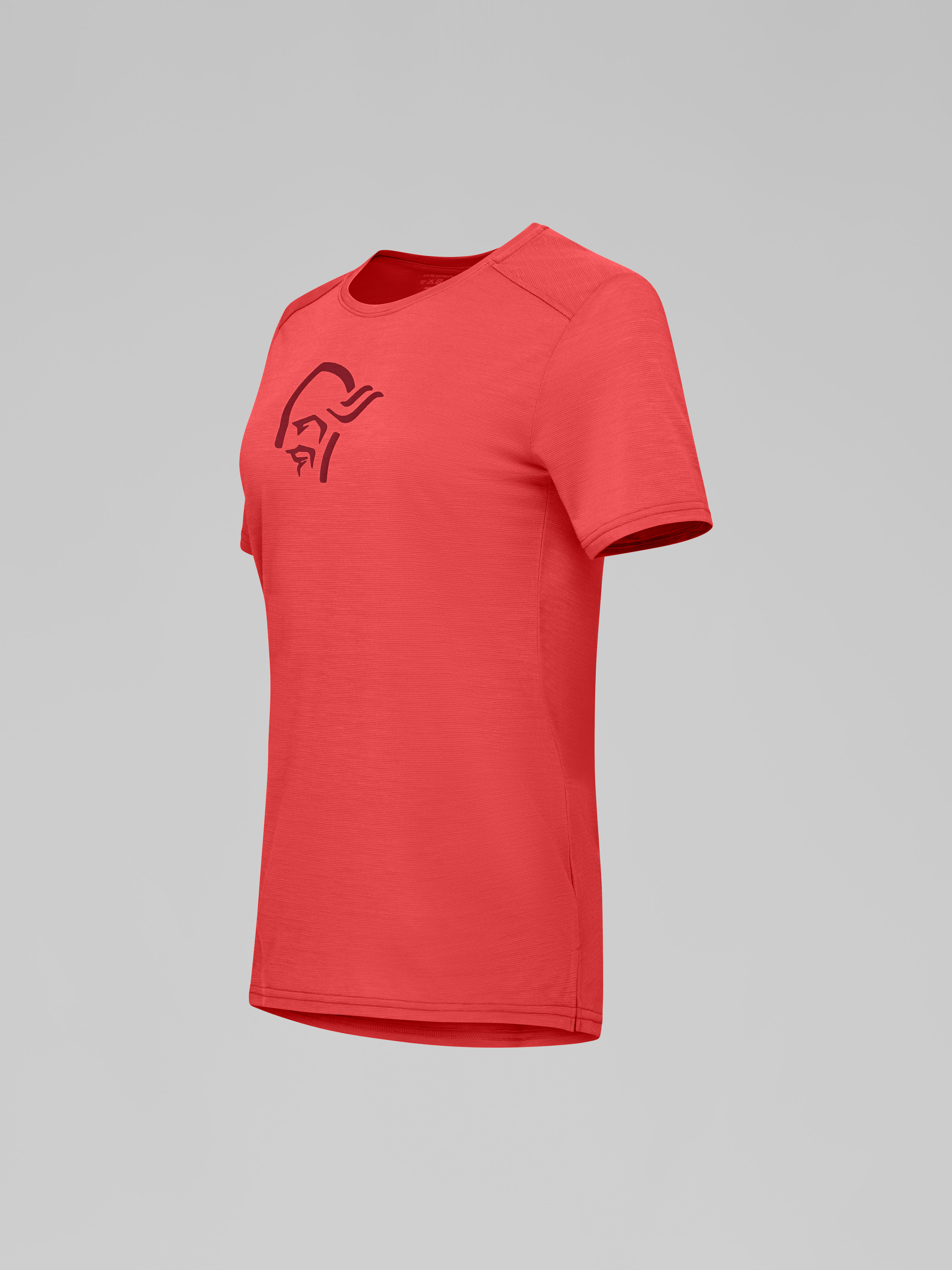 Packshot front left image of femund equaliser merino T- Shirt Paprika red
