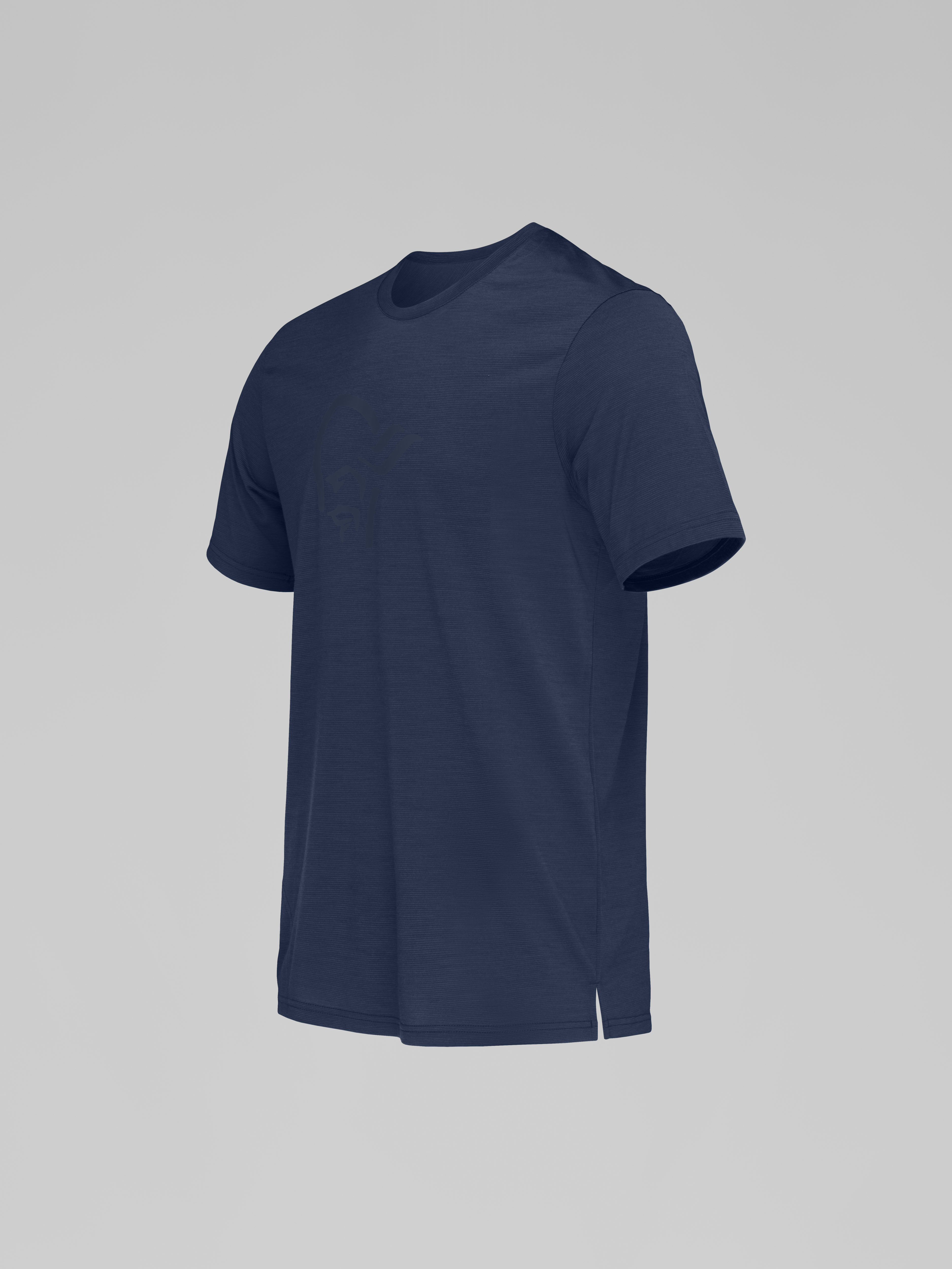 Packshot front left image of femund equaliserUll T-shirt Indigo Night