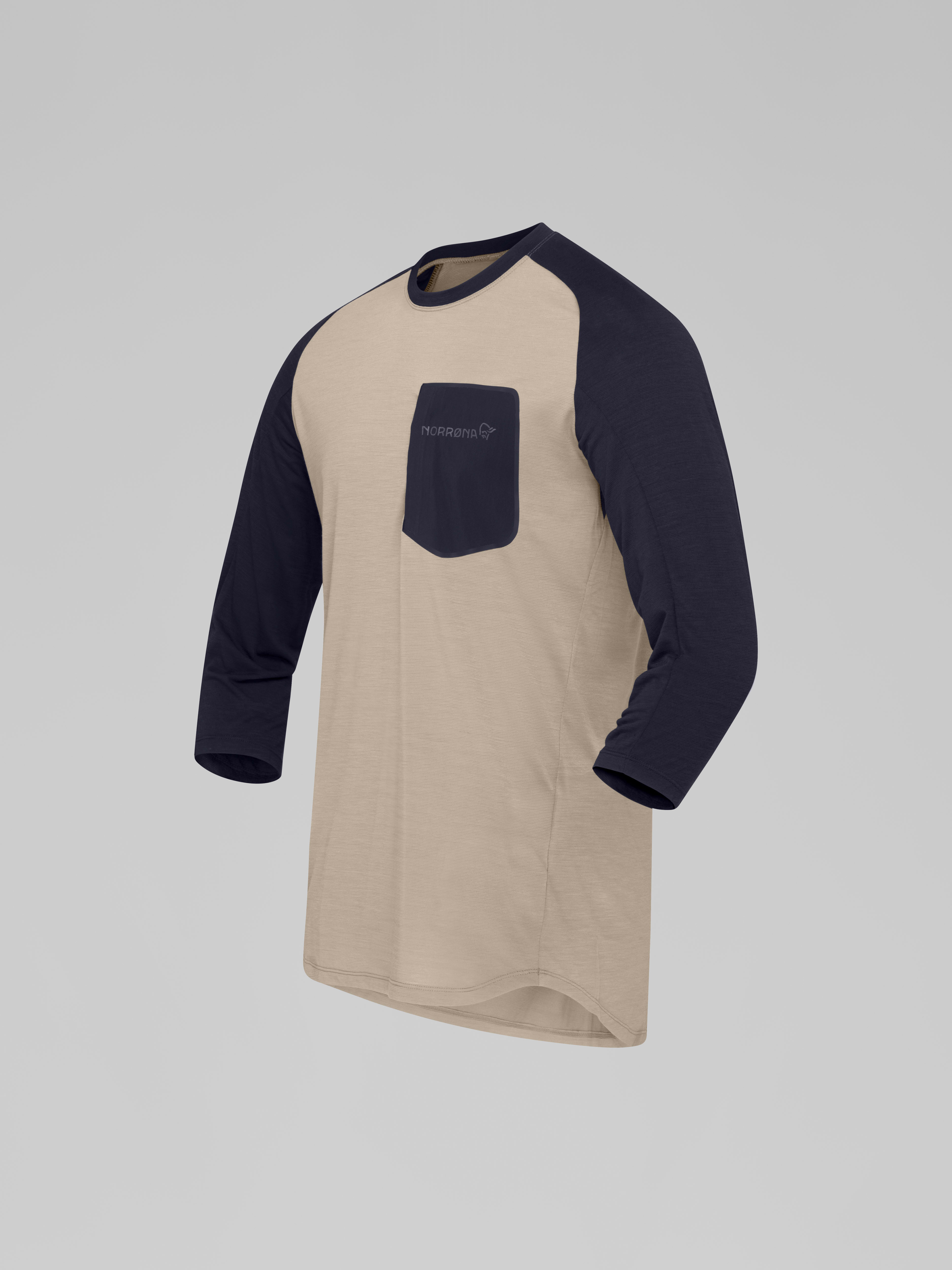 Packshot front left image of skibotn equaliser merino 3/4 T-shirt Winter Twig/Caviar Black