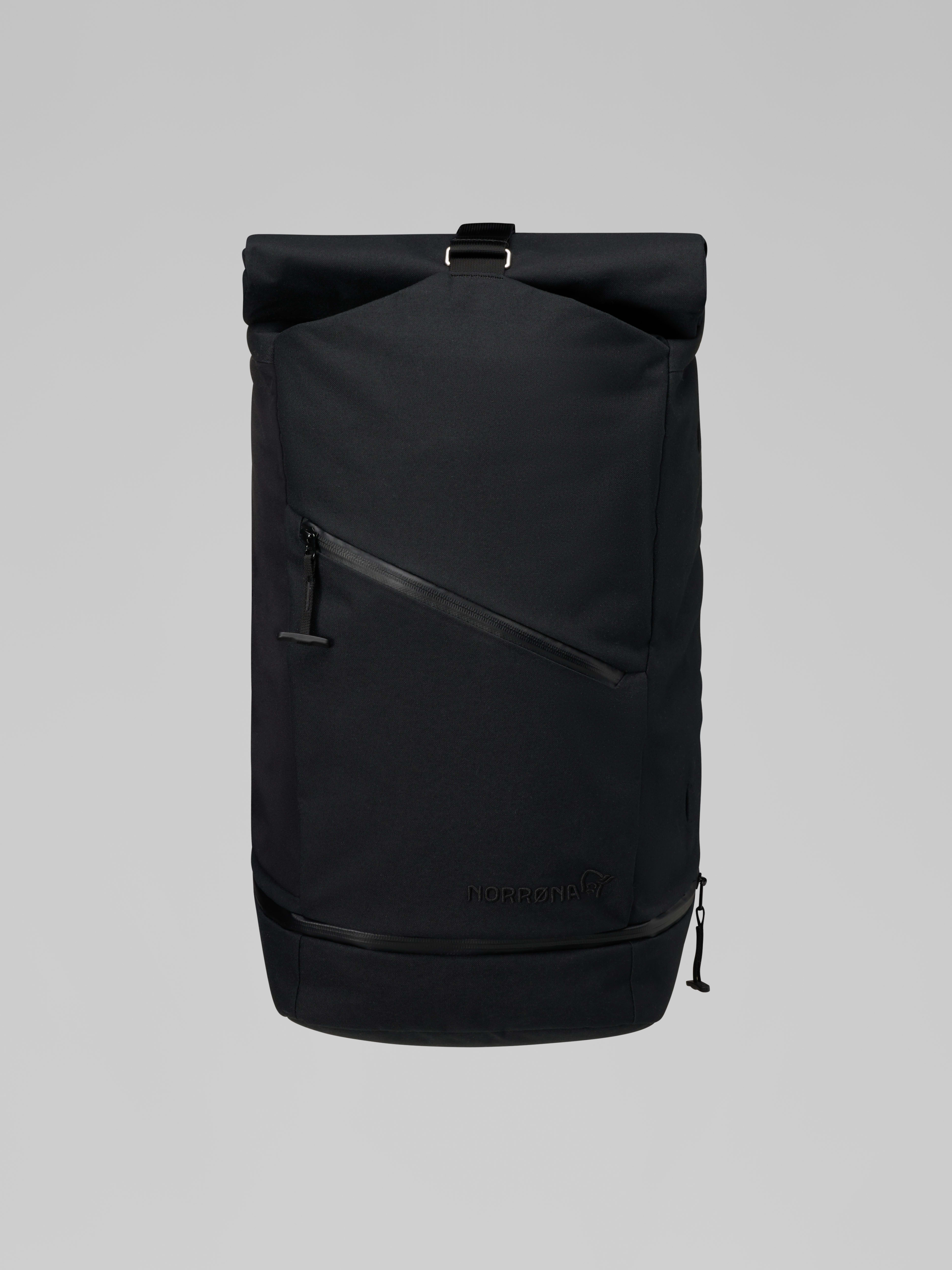 Packshot front image of norrona commuter 35L Pack Caviar Black