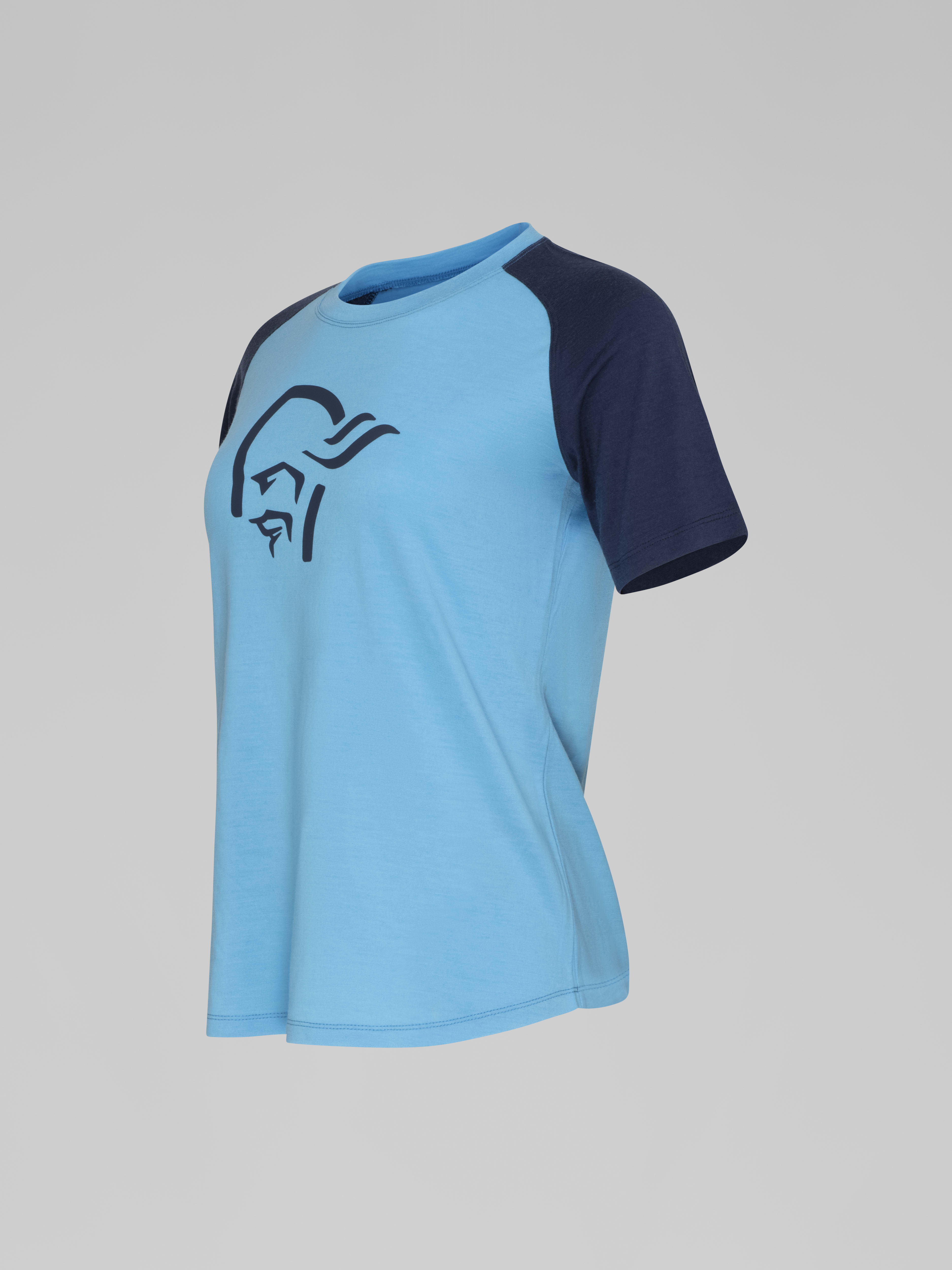 Packshot front left image of norrona pureUll T-shirt Aquarius/Indigo Night