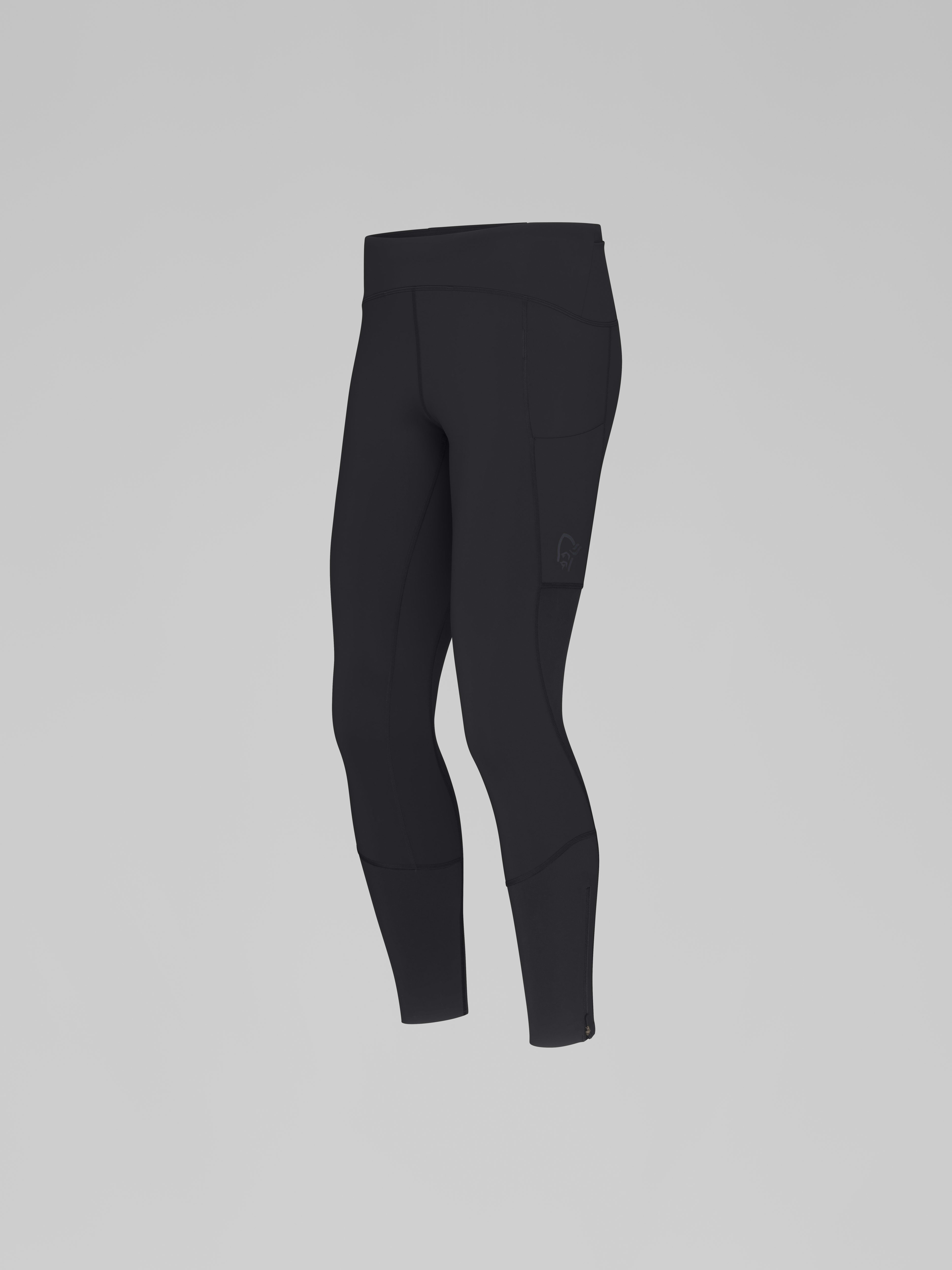 Packshot front left image of senja equaliser stretch Tights Caviar Black