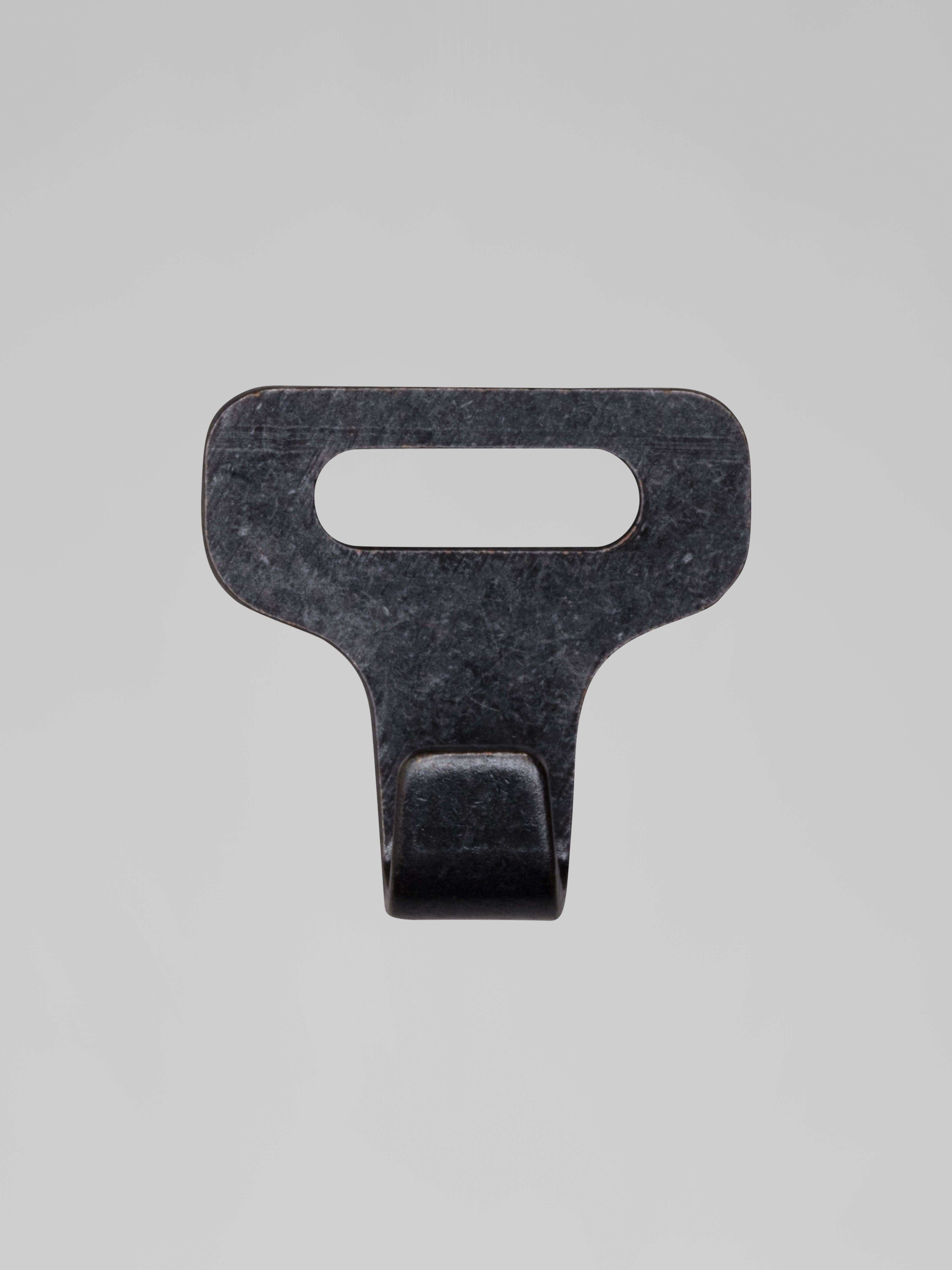 Packshot front image of spareparts_repair Gaiter Hook 1- hole Black