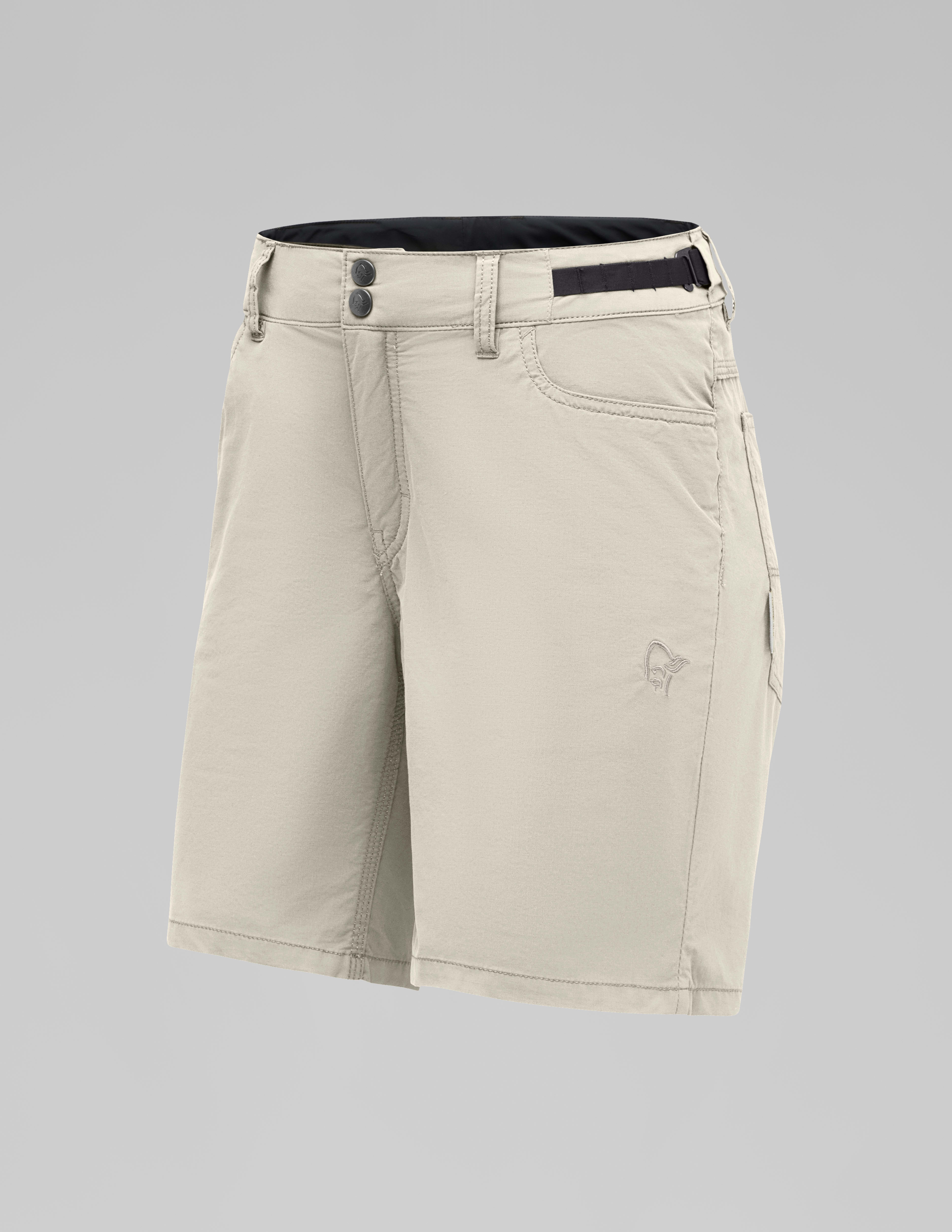 Packshot front left image of svalbard light cotton Shorts Sandstone