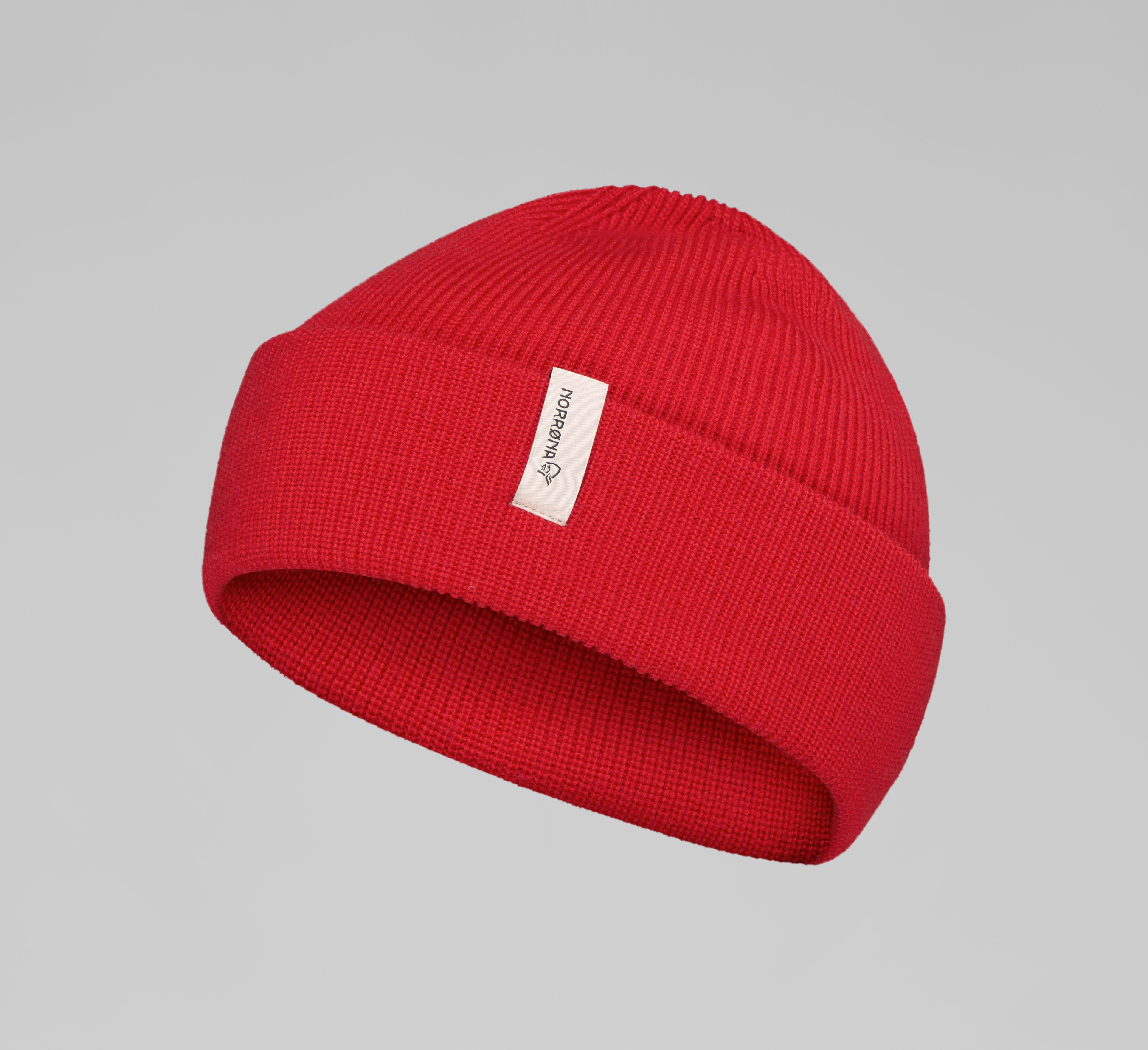 Packshot front image of 29 heavy merinoUll fisherman Beanie Fiery Red