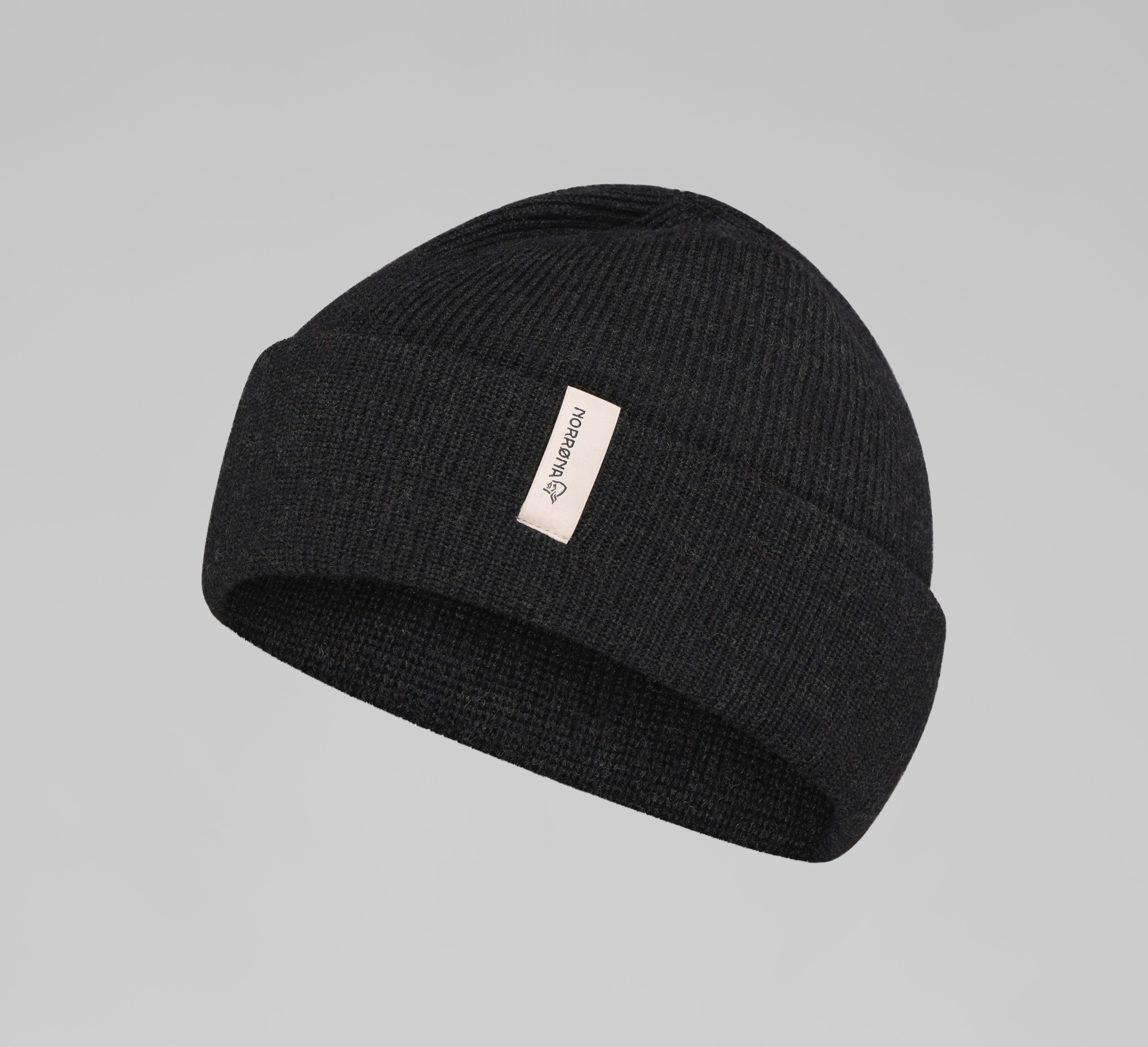 Packshot front image of 29 heavy merinoUll fisherman Beanie Caviar Melange