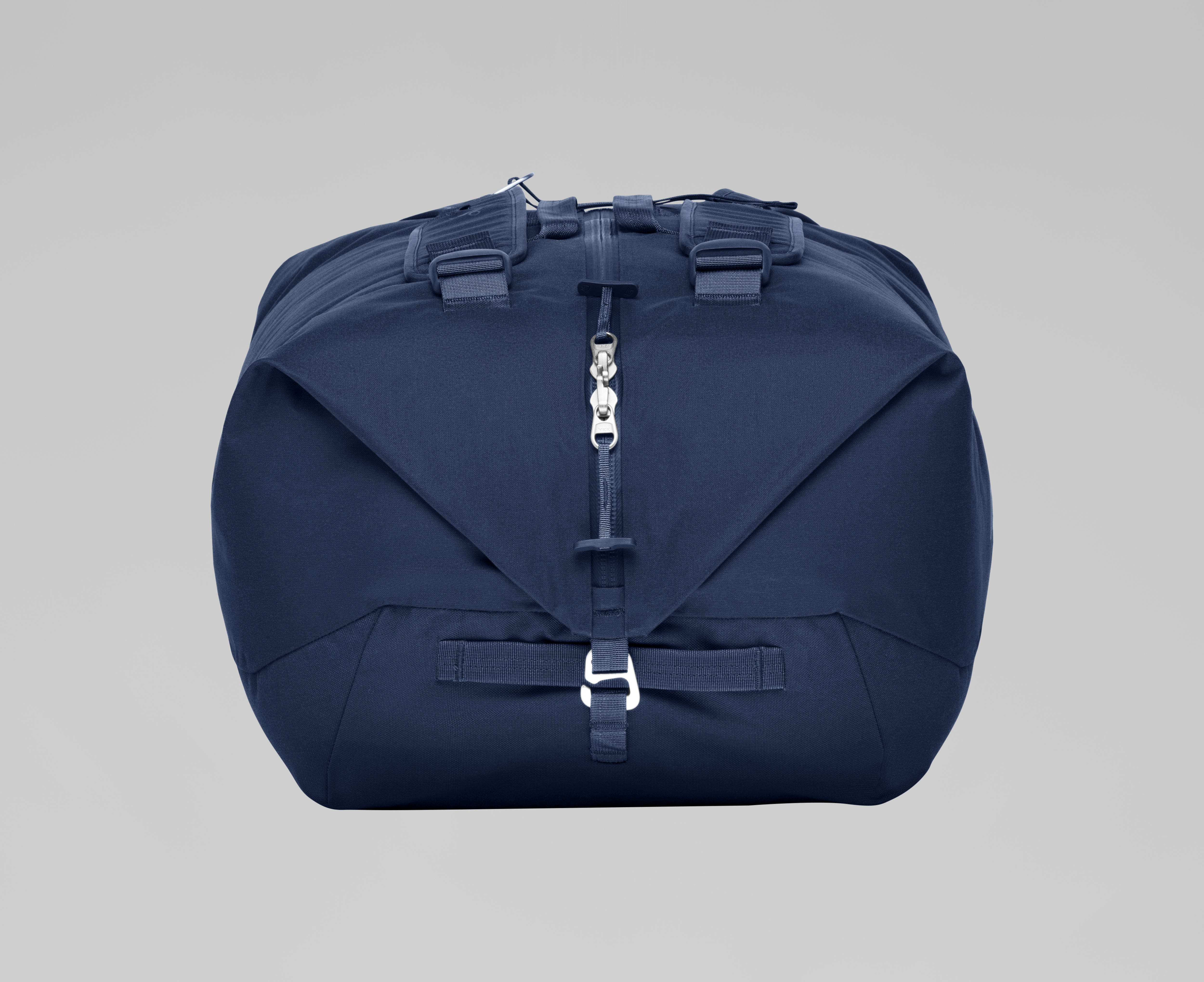 Packshot front image of norrona 90L Duffel Bag Indigo Night