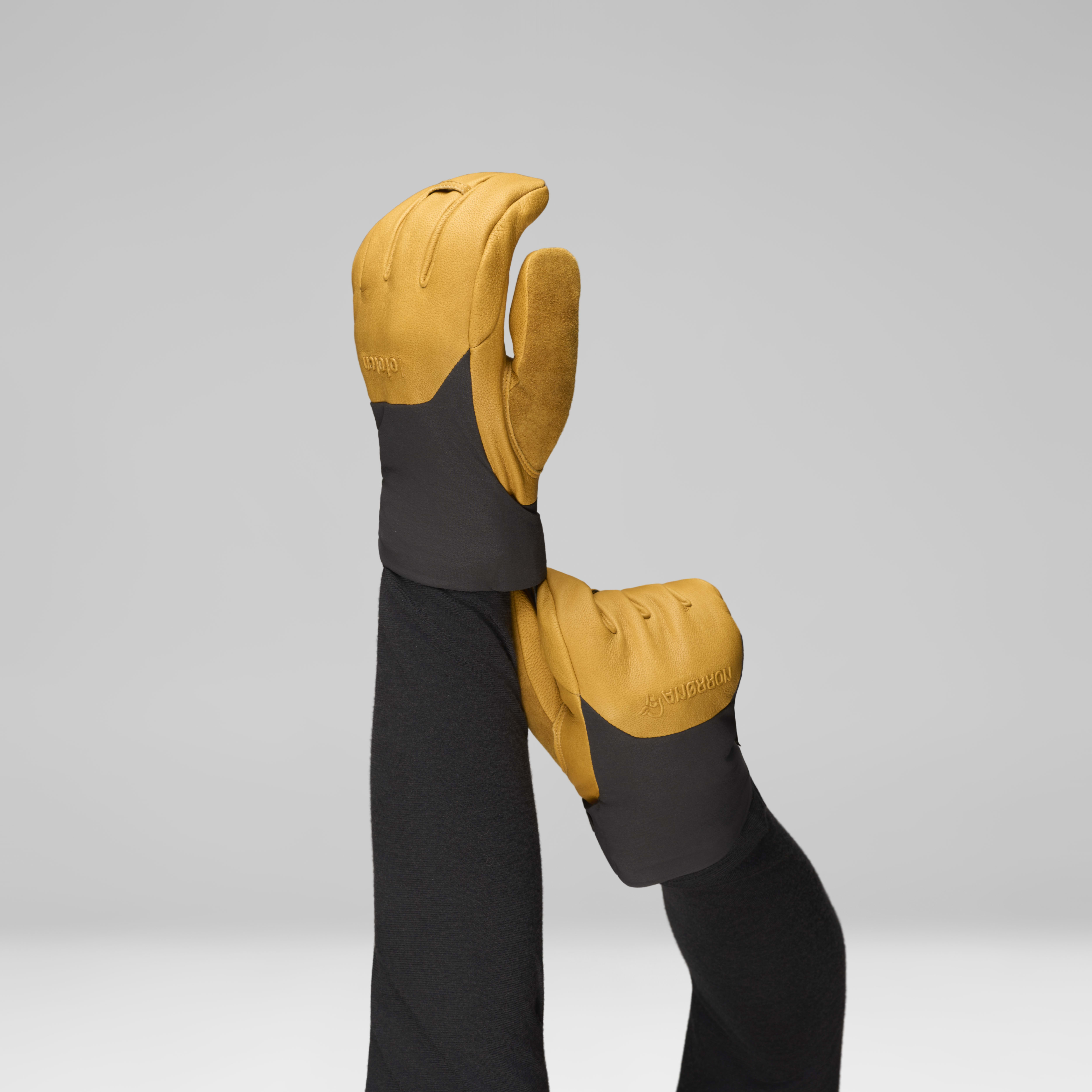 Female Look back image of lofoten Gore-Tex thermo100 short Gloves Kangaroo