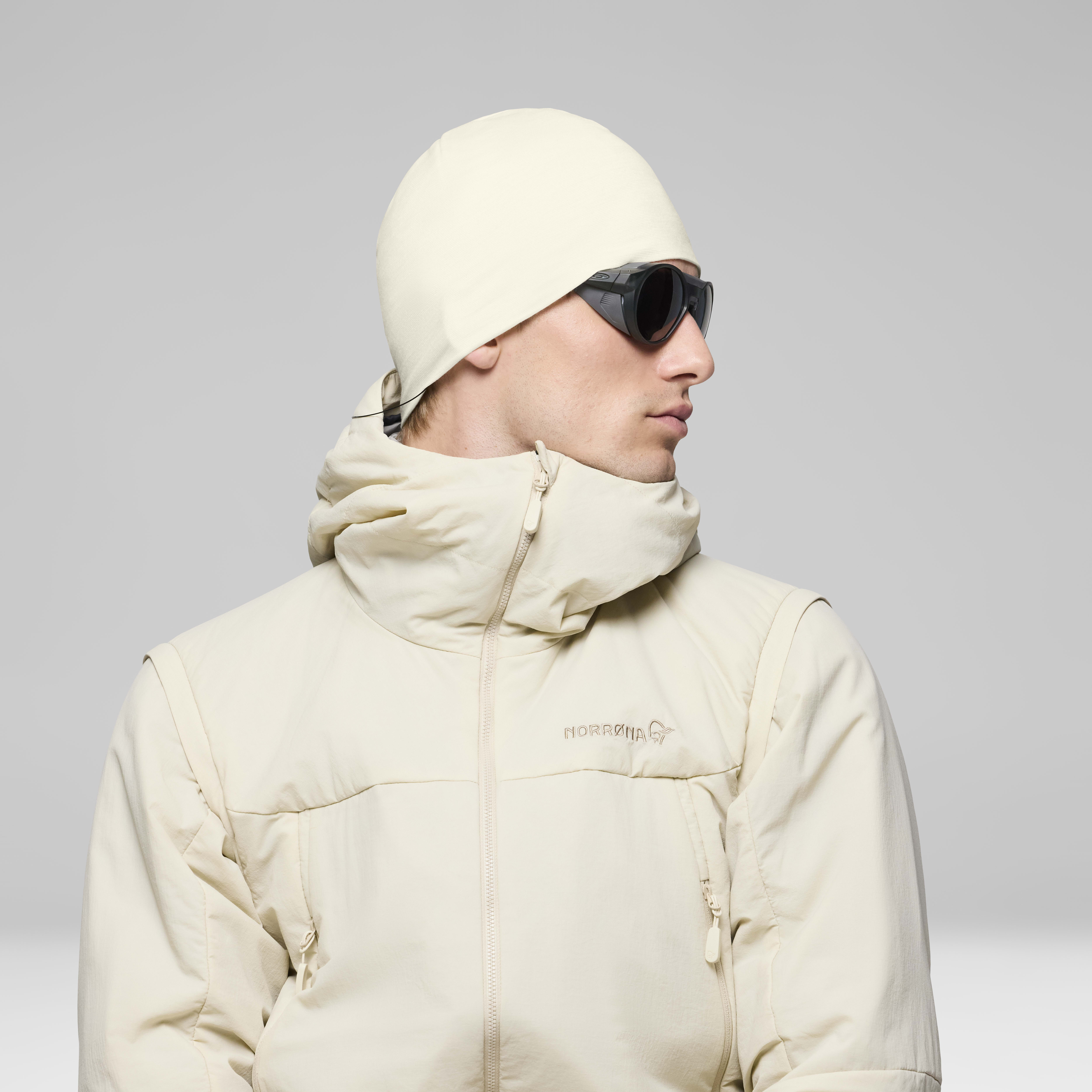 Female Look back image of 29 pureUll180 Beanie Whisper White