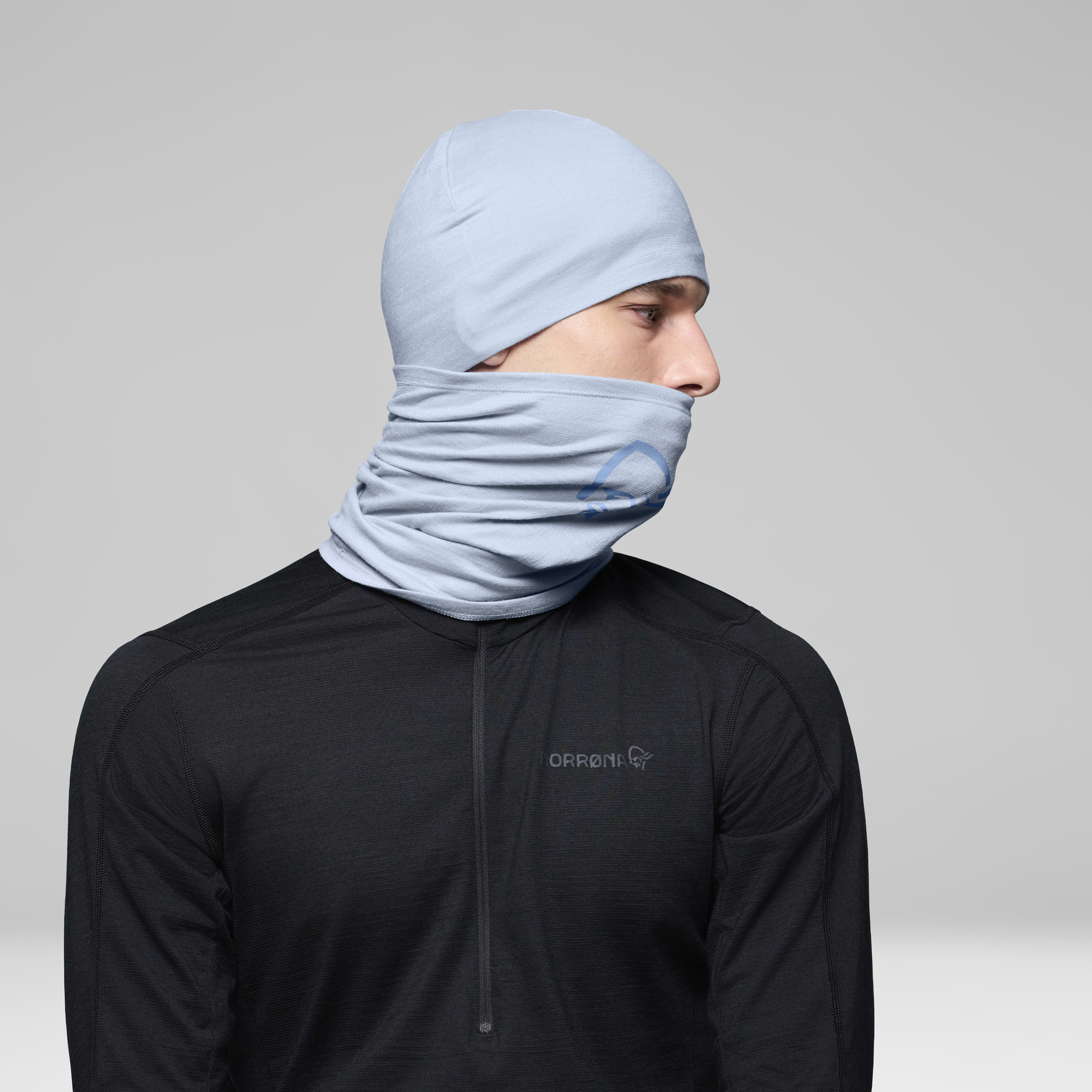 Female Look back image of 29 pureUll Neck Cashmere Blue