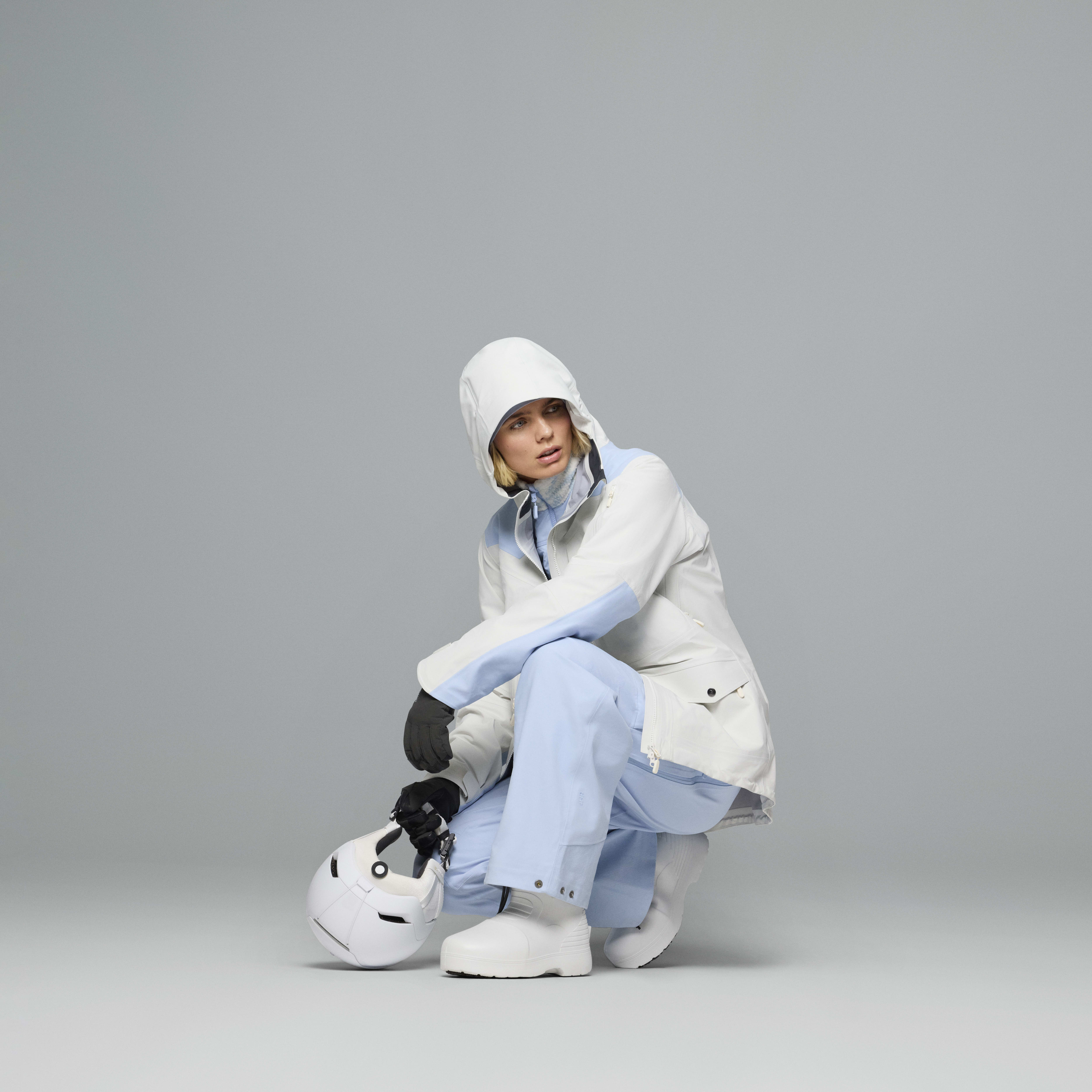 Female Look side image of tamok warm3 Jacket Whisper White/Cashmere Blue