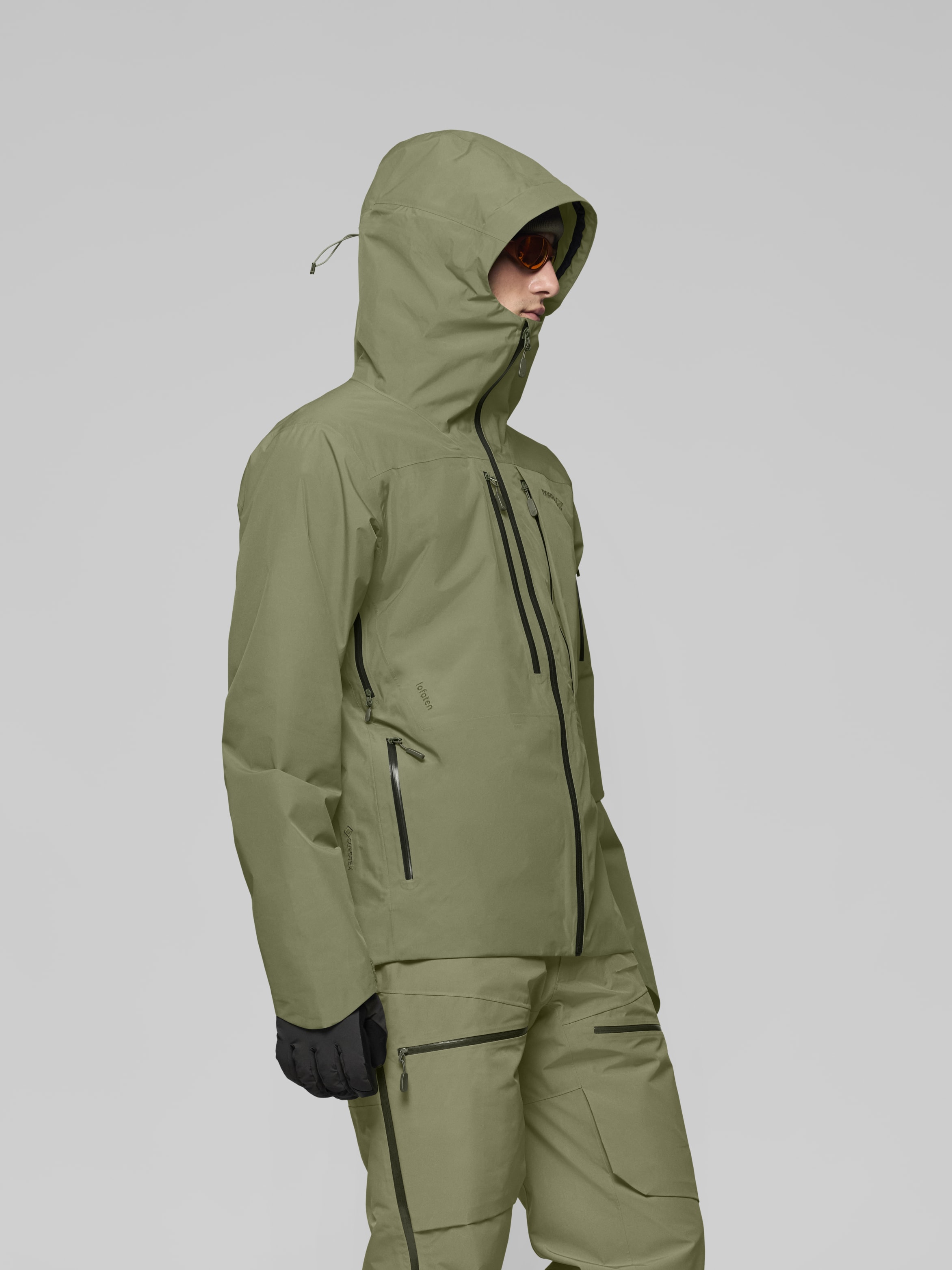 Male Look image of lofoten Gore-Tex Insulated Jacket Deep Lichen Green