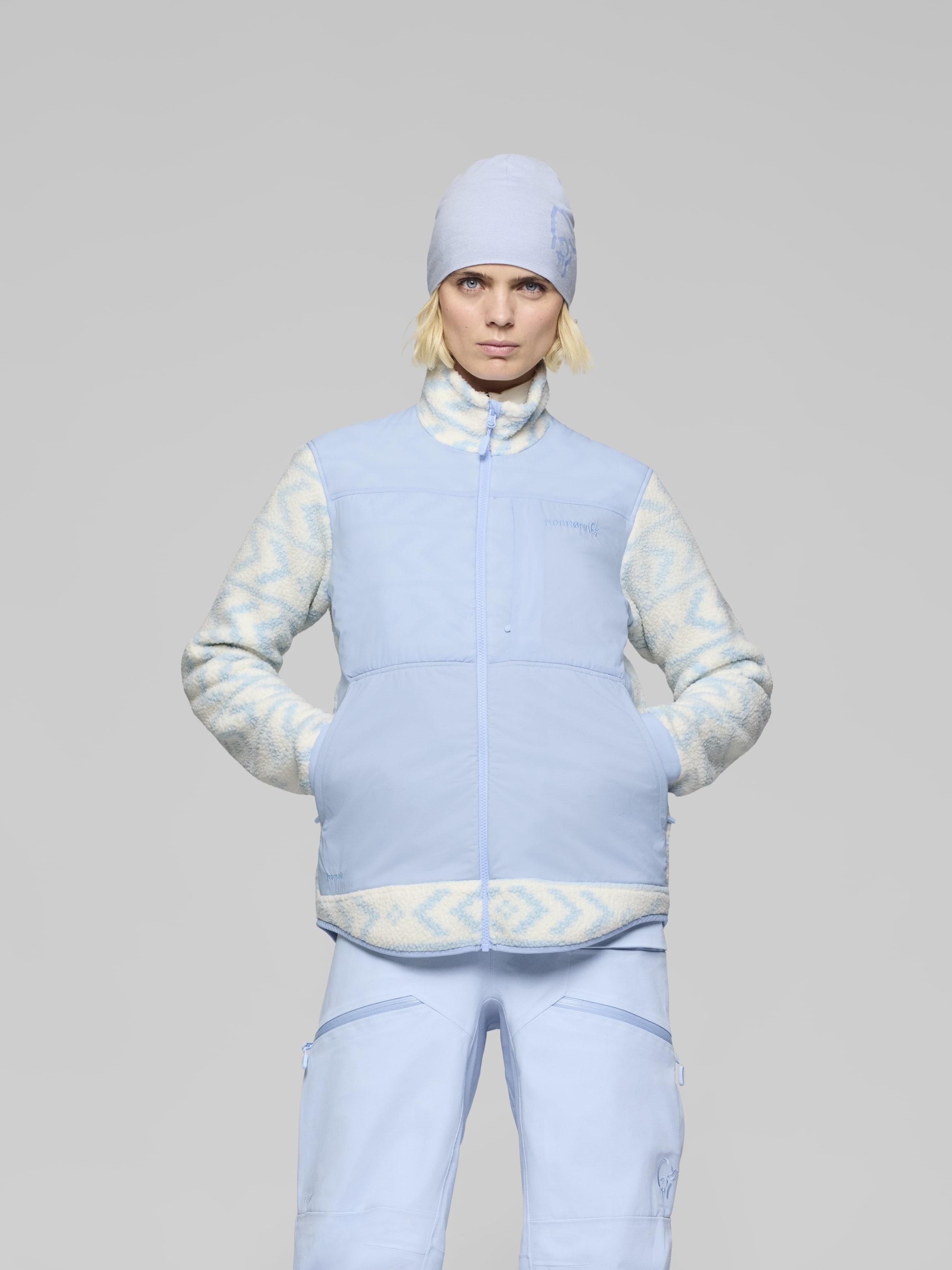 Female Look image of tamok warm3 Jacket Whisper White/Cashmere Blue