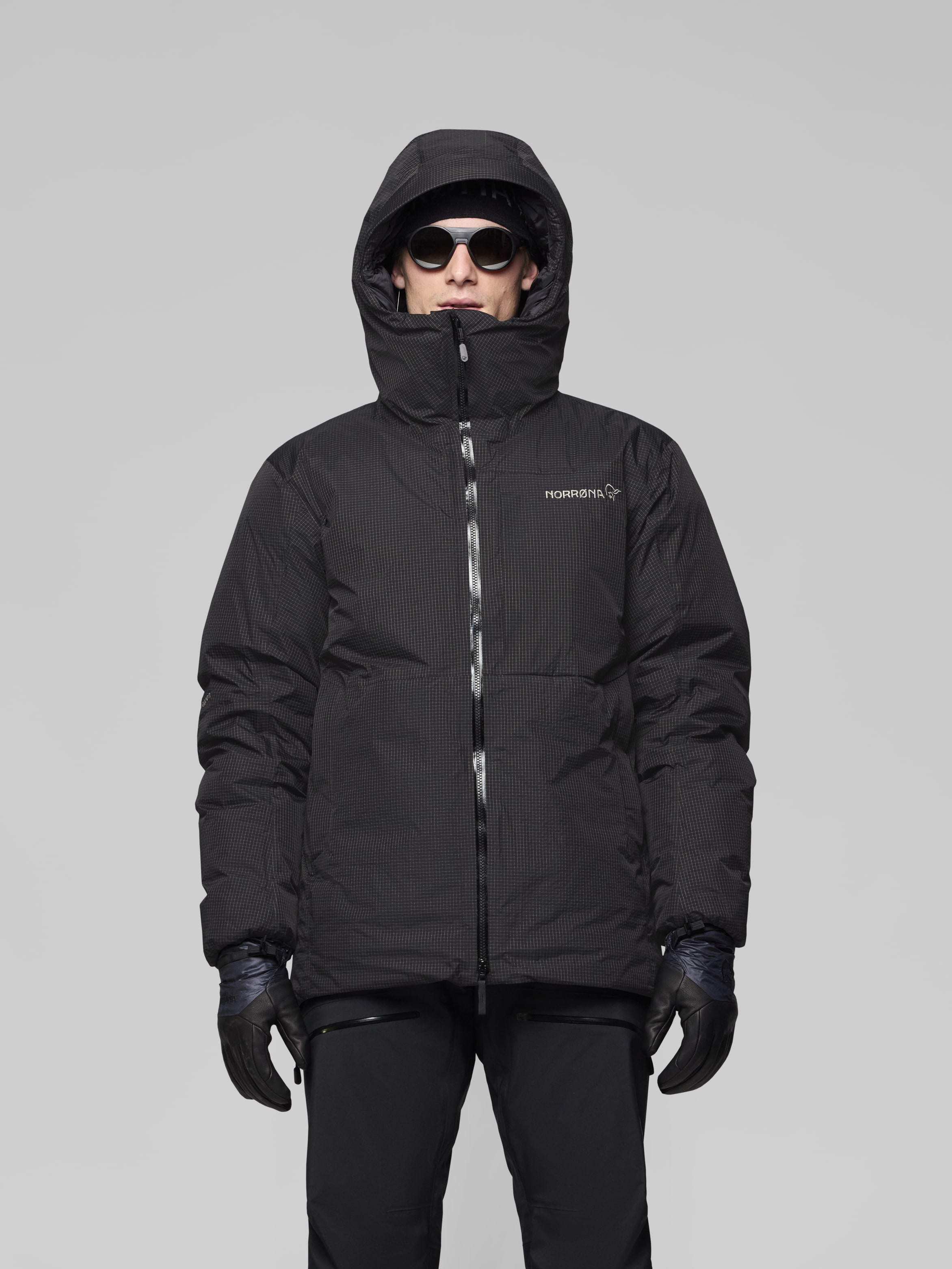 Male Look image of trollveggen dri2 down800 Zip Hood Caviar Black