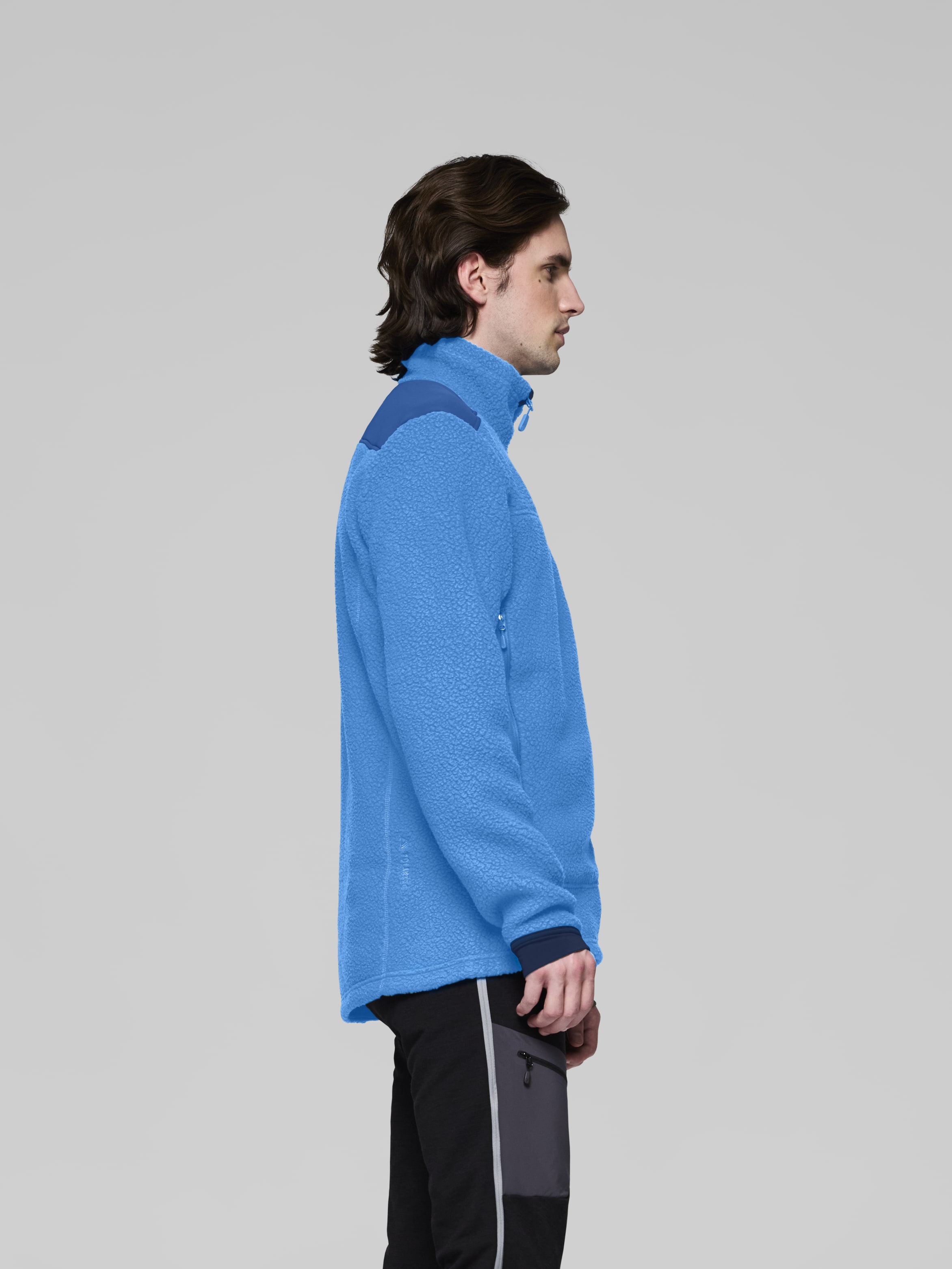 Male Look image of trollveggen warm3 Jacket Brilliant Blue/Dark Blue