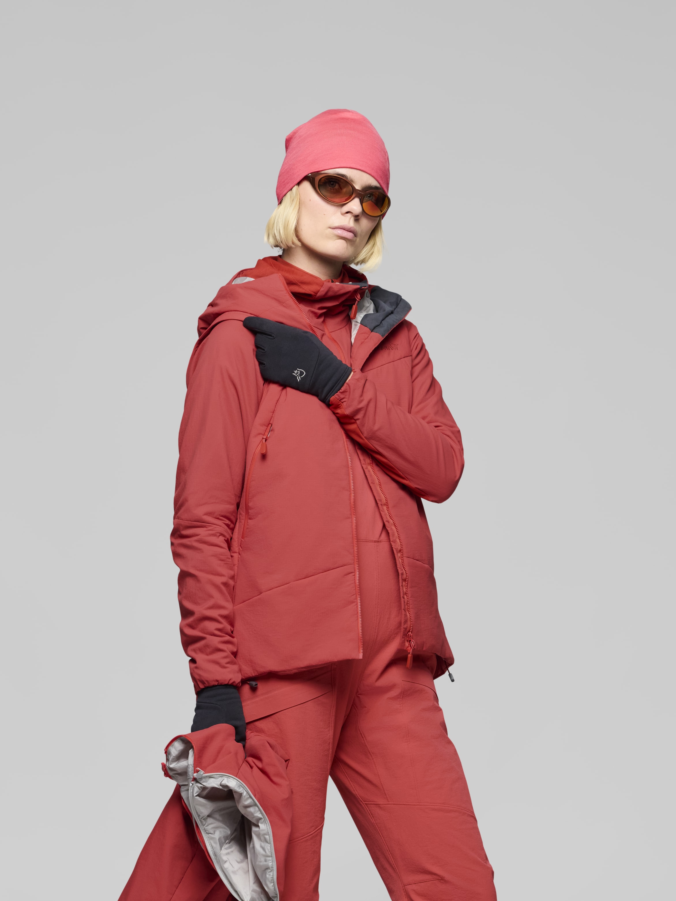 Female Look image of more thermo60 aero200 Jacket Baked Apple