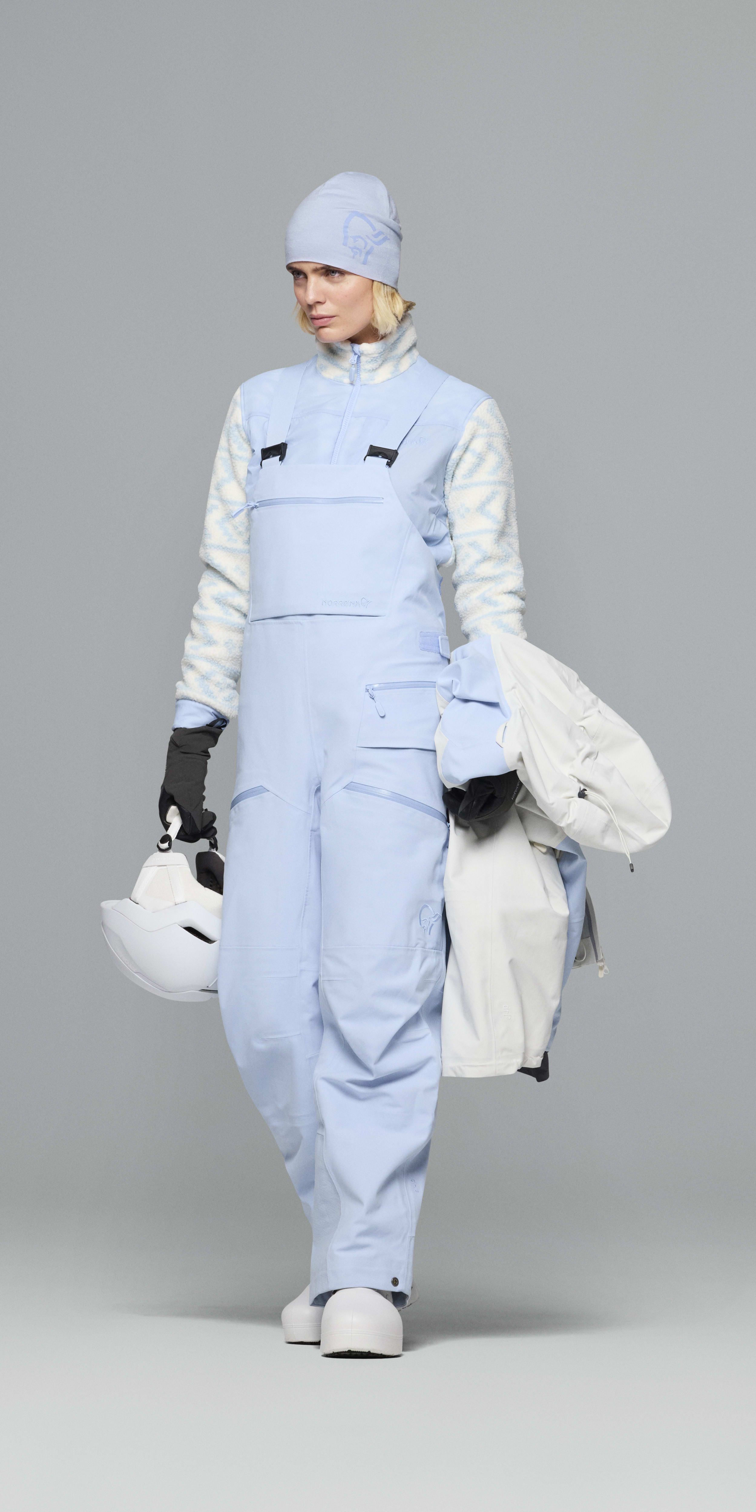 Female Look  image of tamok warm3 Jacket Whisper White/Cashmere Blue