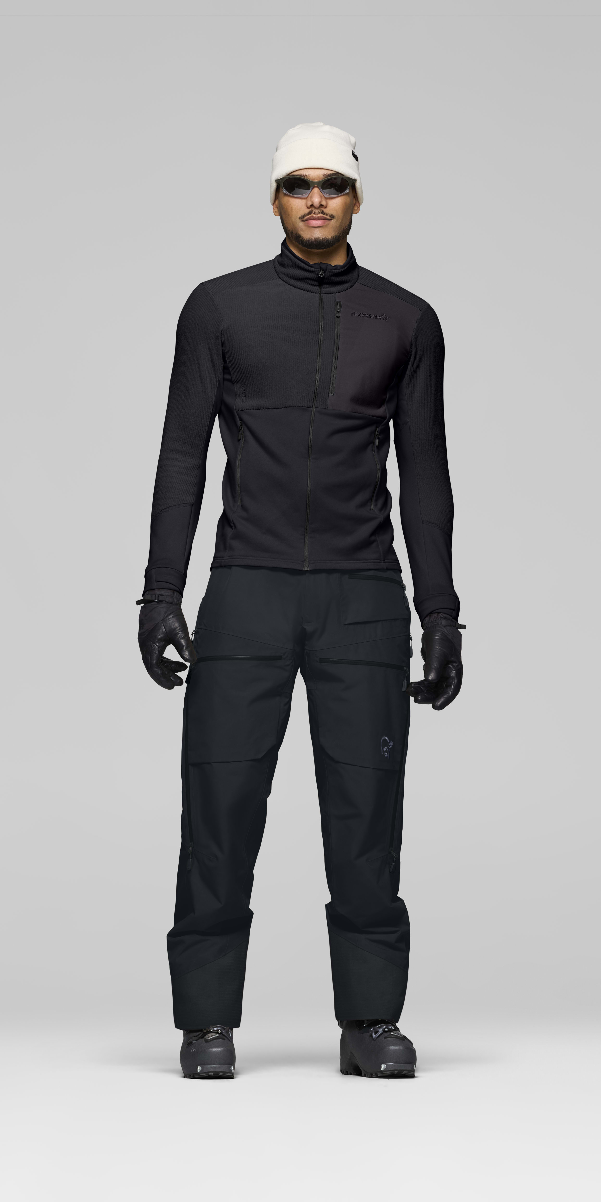 Gore-Tex Insulated Pants – Caviar Black