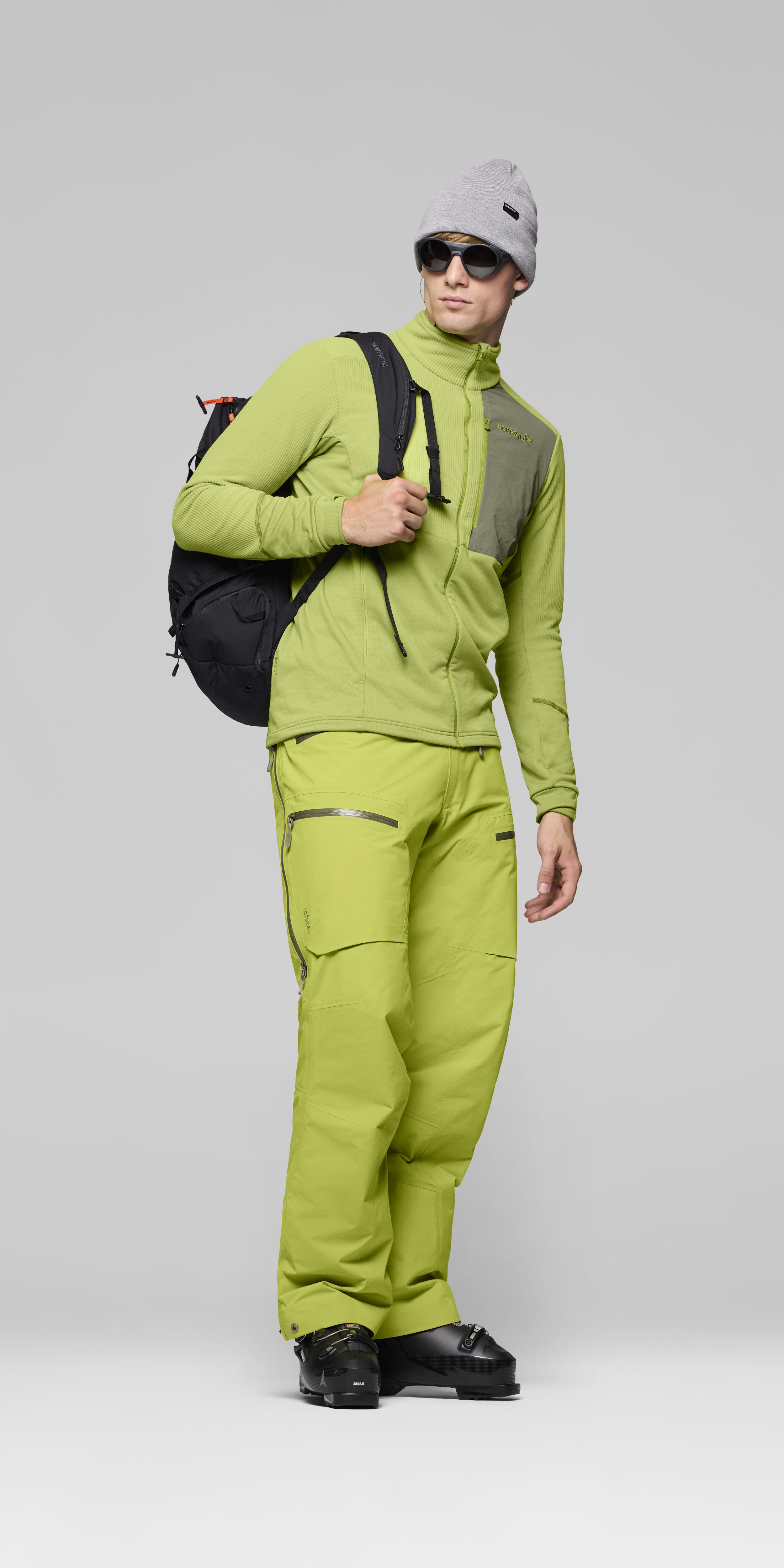 <span class="-lower">warm<sup>2</sup></span> Jacket – Dark Citron/Deep Lichen Green
