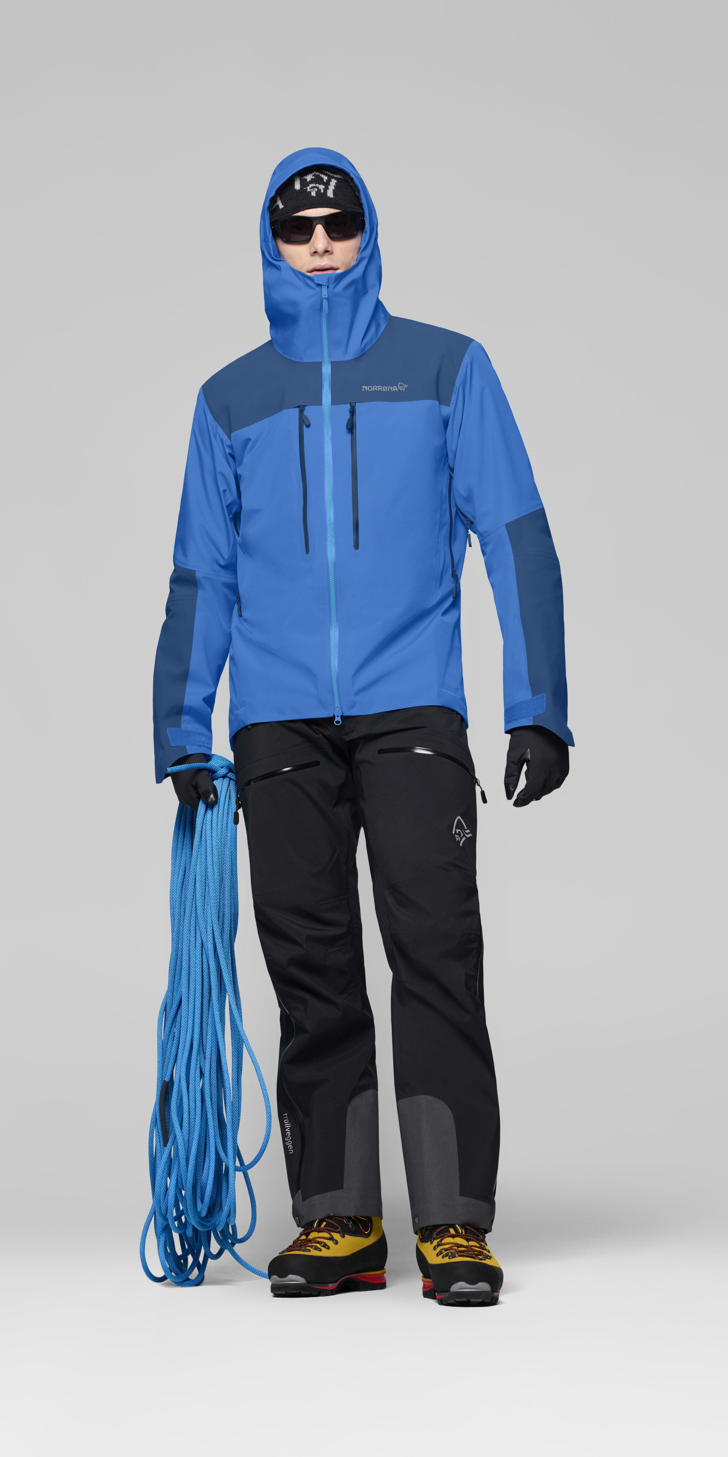 Gore-Tex Pro Jacket – Brilliant Blue/Dark Blue