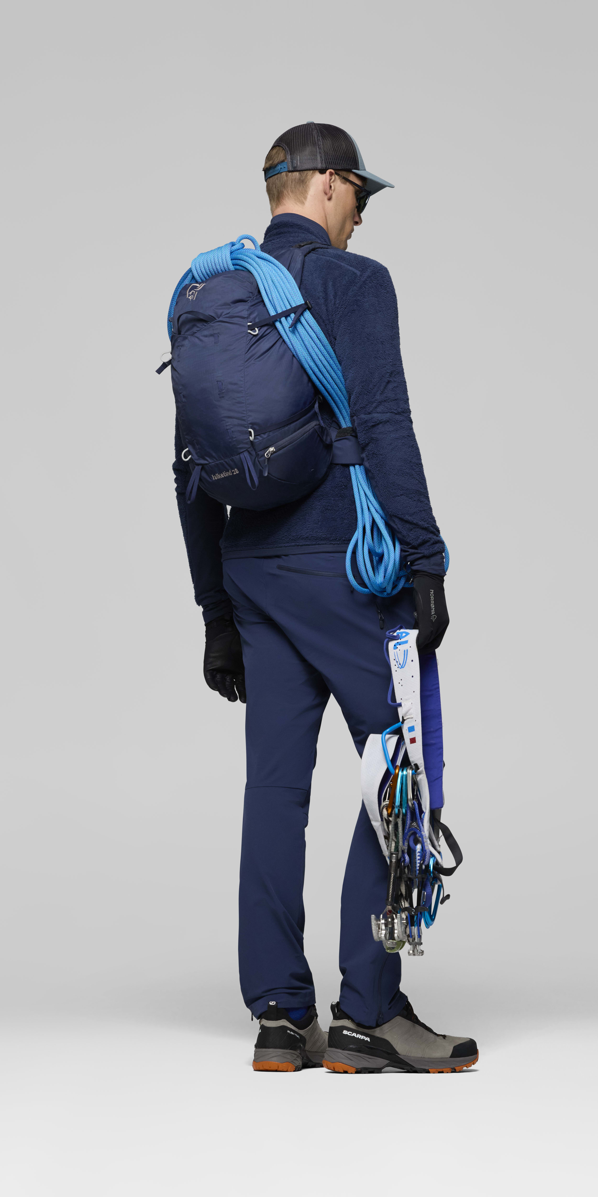 econyl70 28L Pack – Indigo Night
