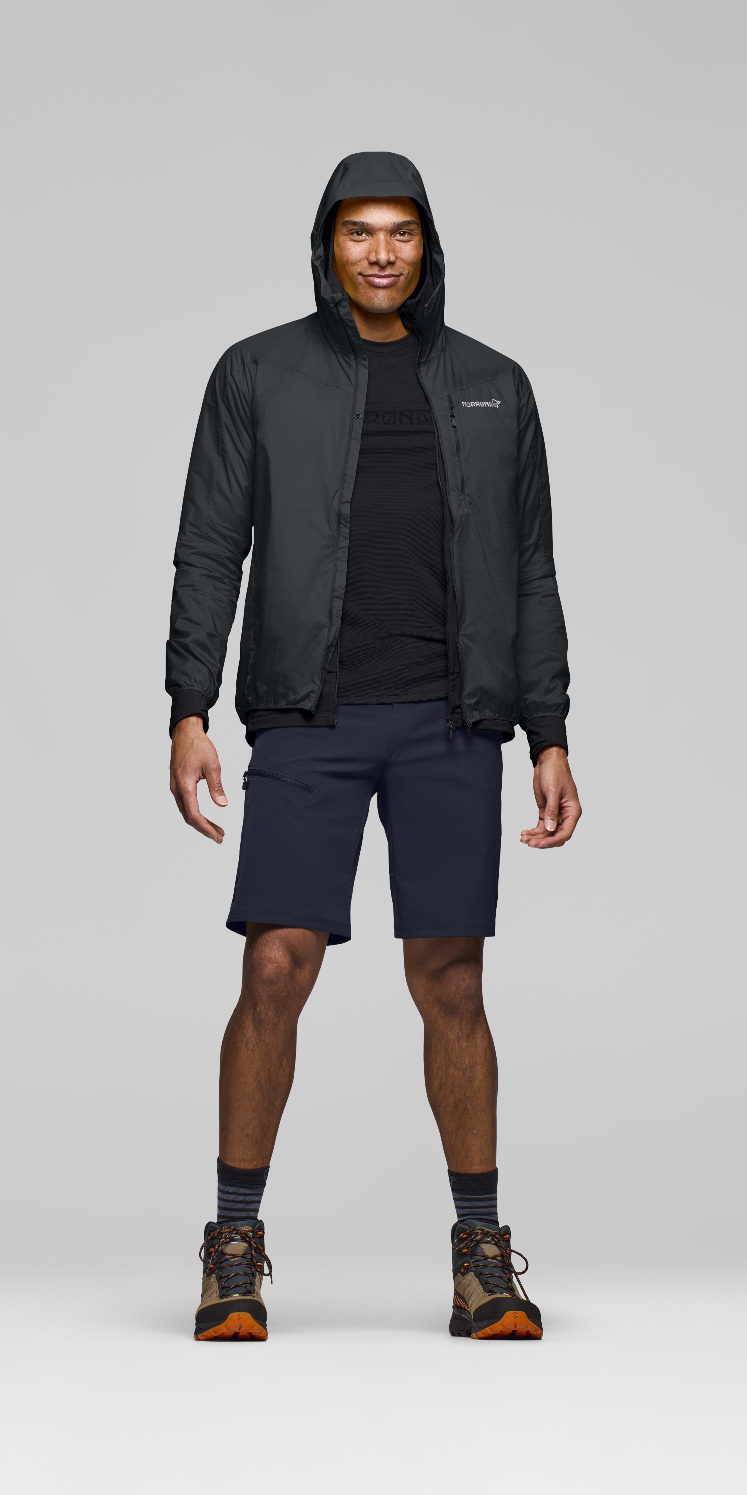 aero60 Zip Hood – Caviar Black
