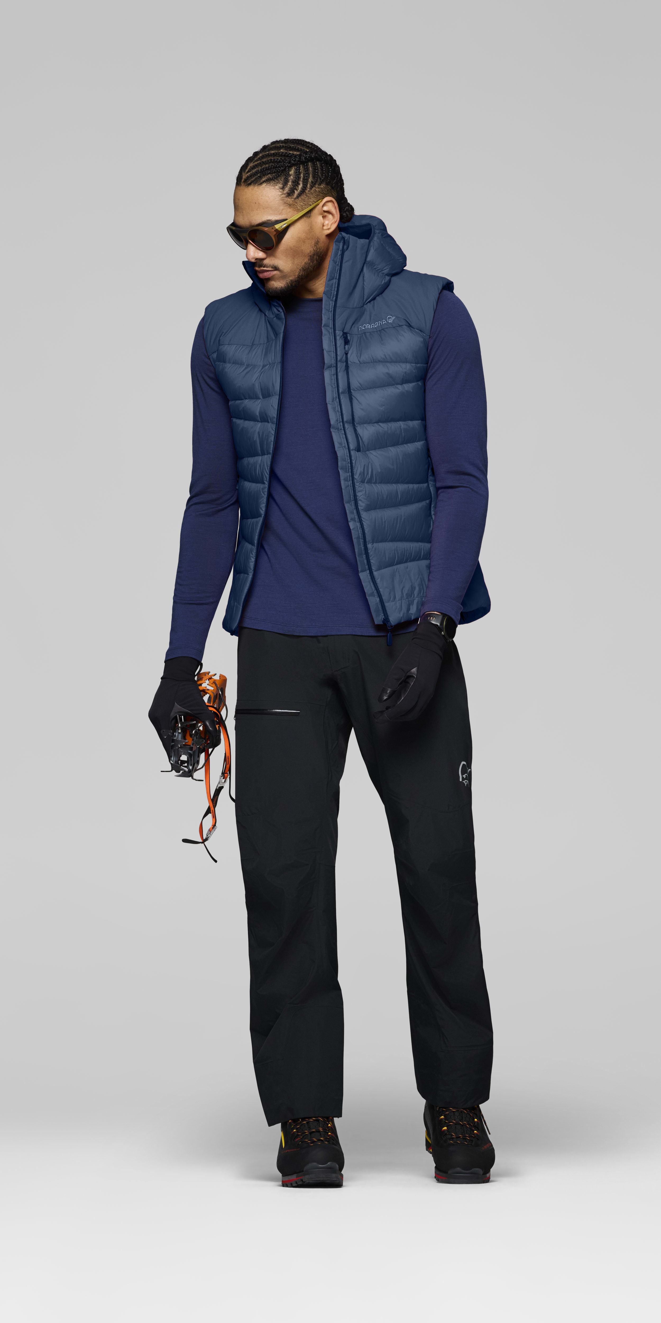 <span class="-lower">down<sup>750</sup></span> Vest – Indigo Night