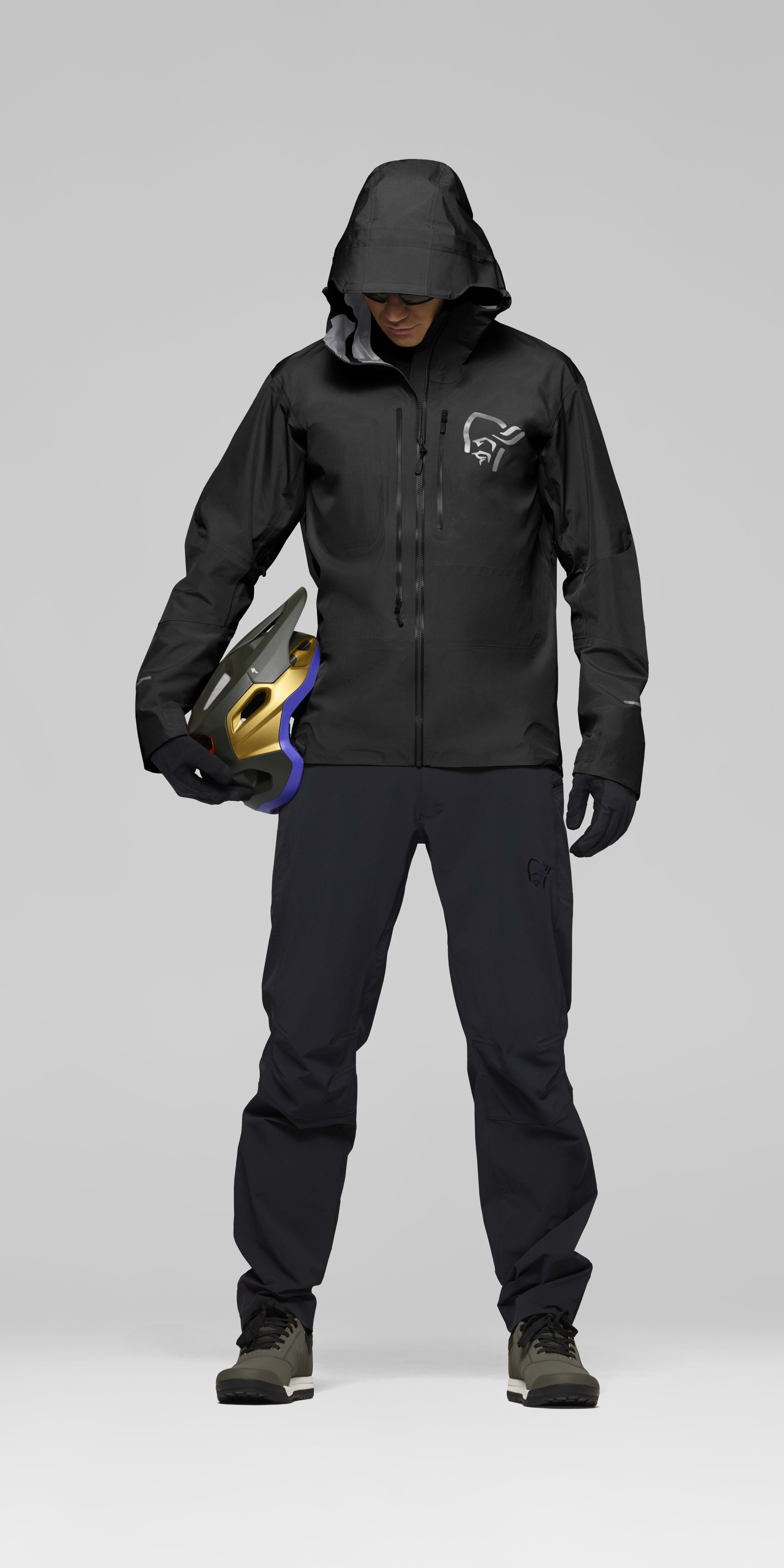 Gore-Tex Pro Jacket – Caviar Black