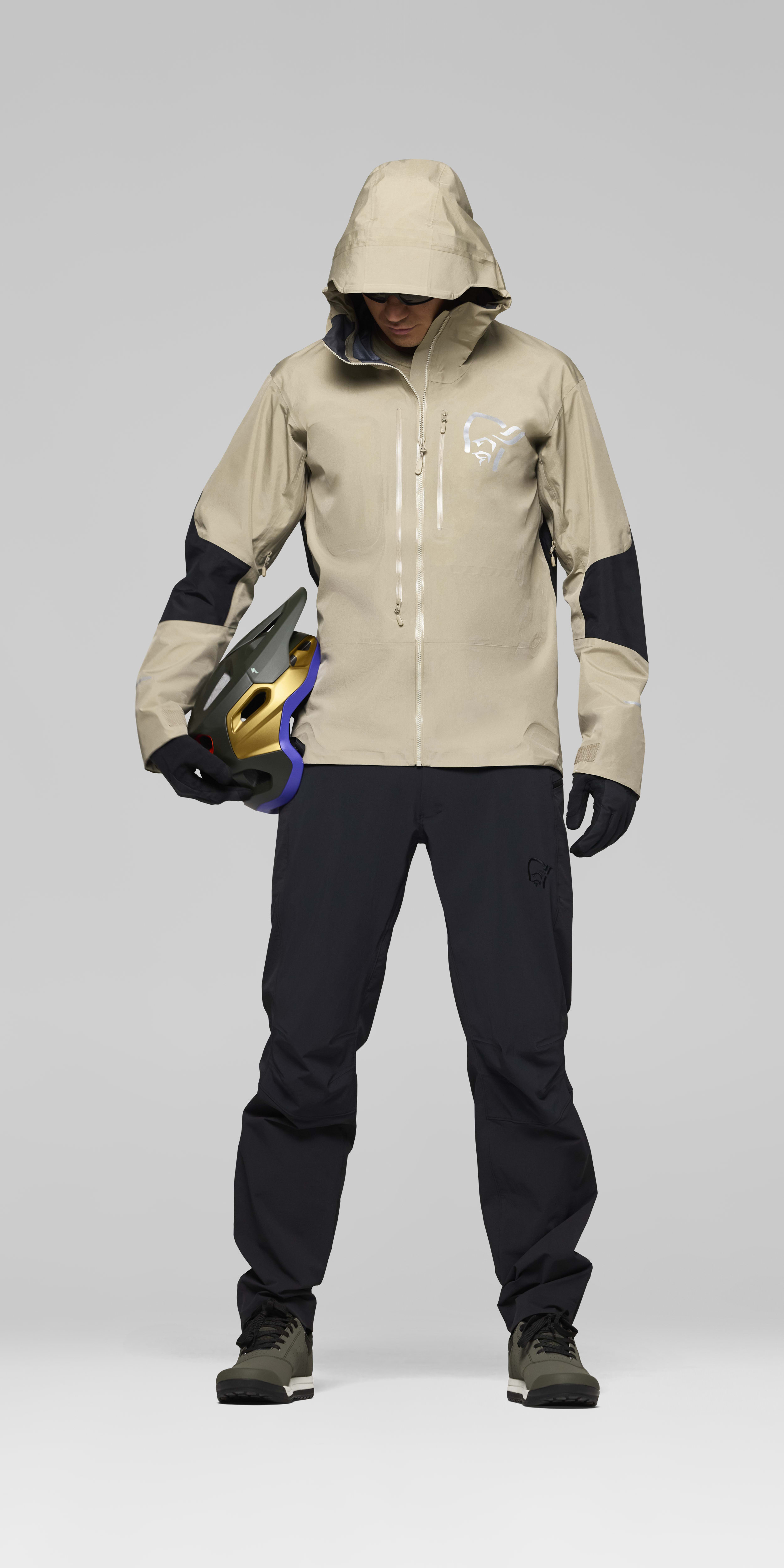 Gore-Tex Pro Jacket – Winter Twig/Caviar Black