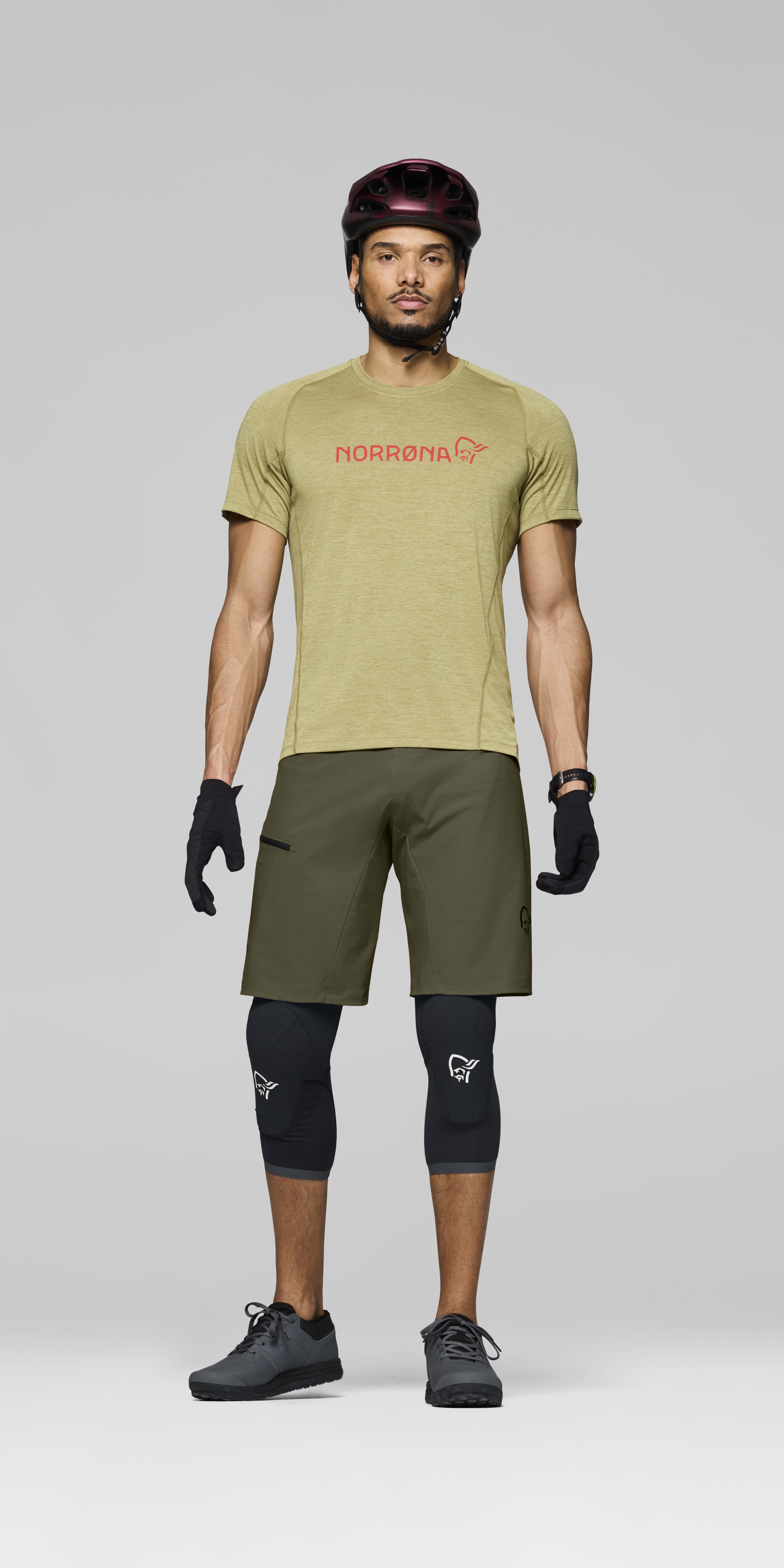 <span class="-lower">flex<sup>1</sup></span> light Shorts – Olive Night