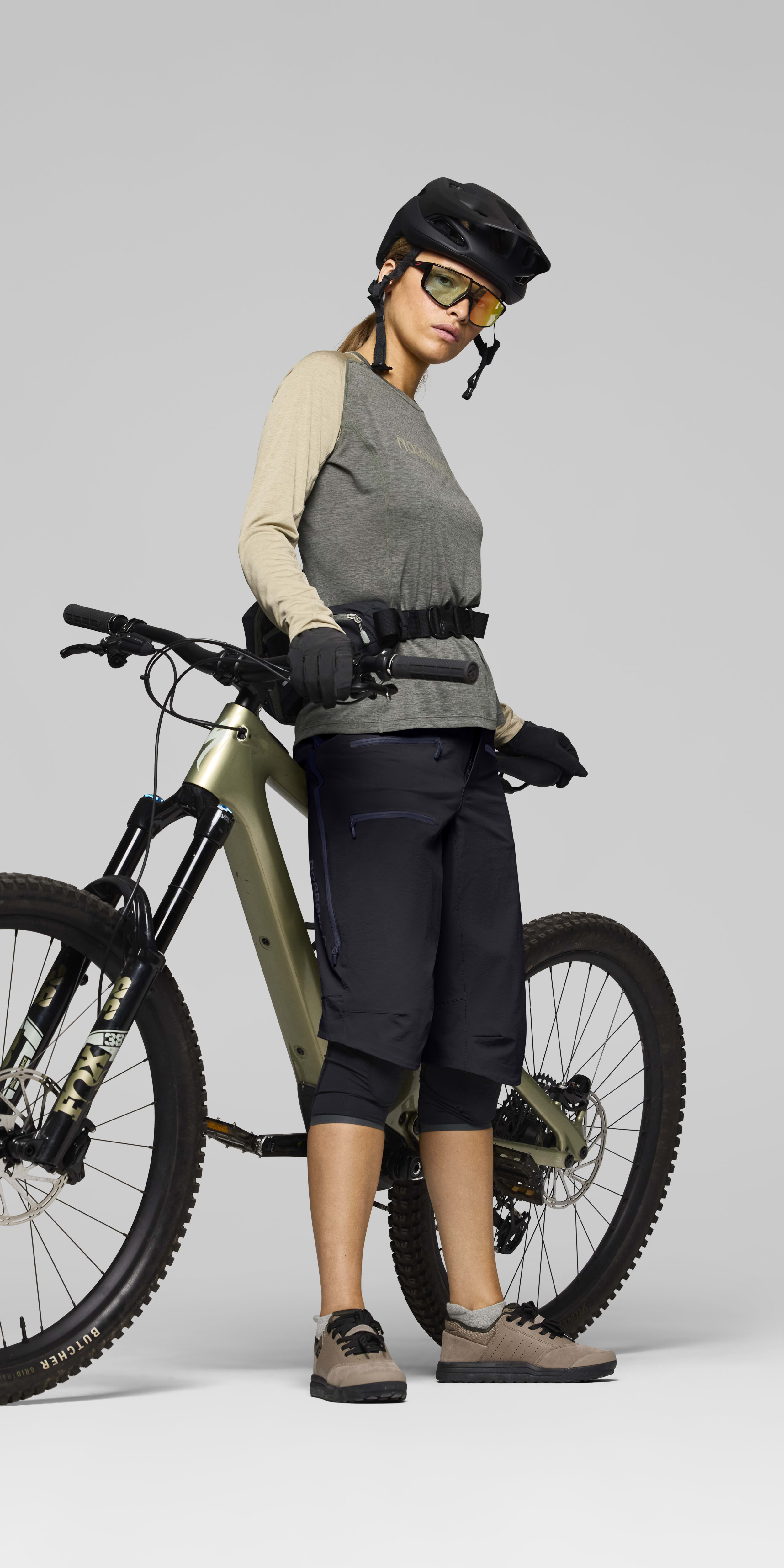 <span class="-lower">flex<sup>1</sup></span> Shorts – Caviar Black