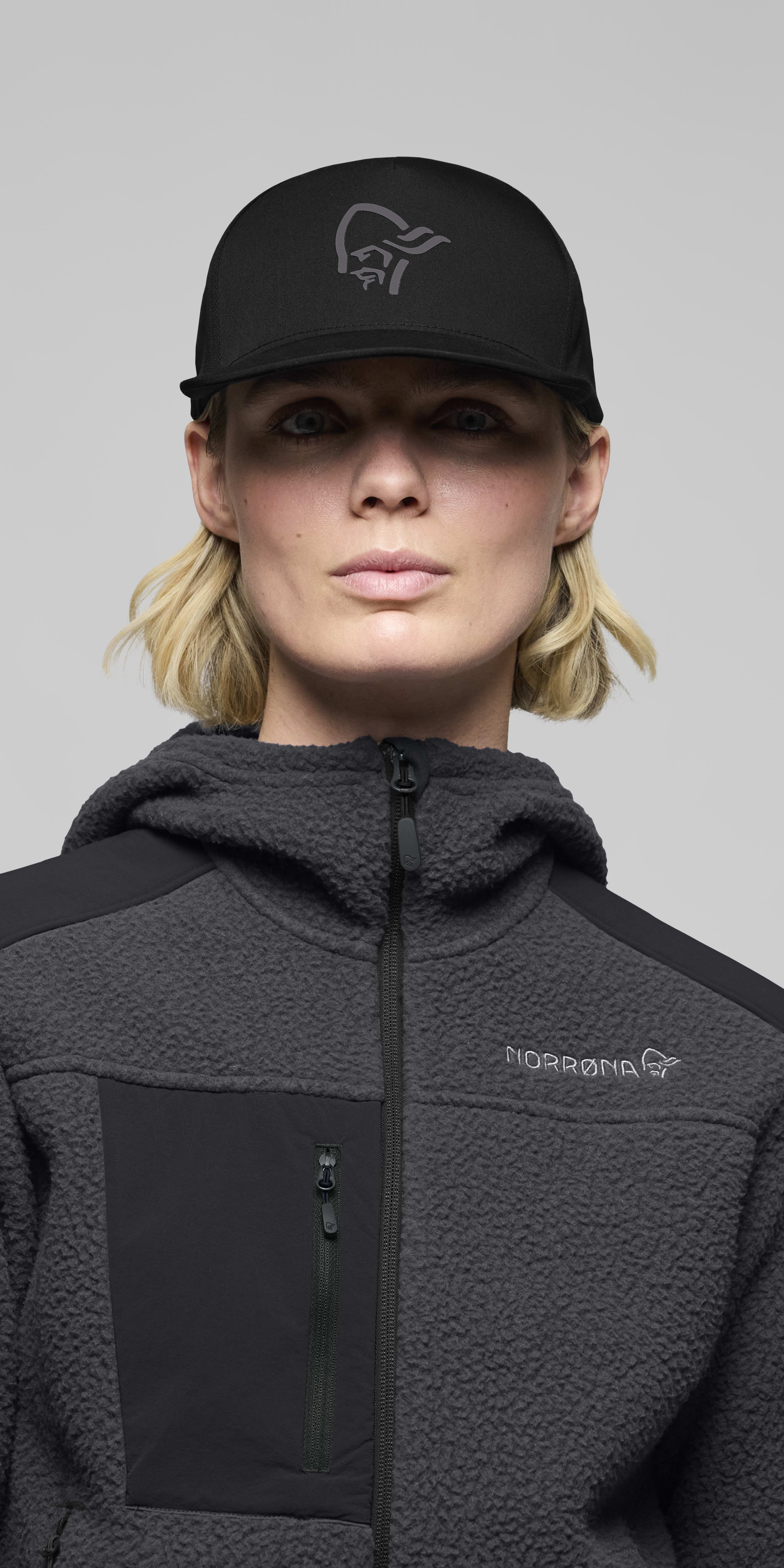 tech trucker Cap – Caviar Black