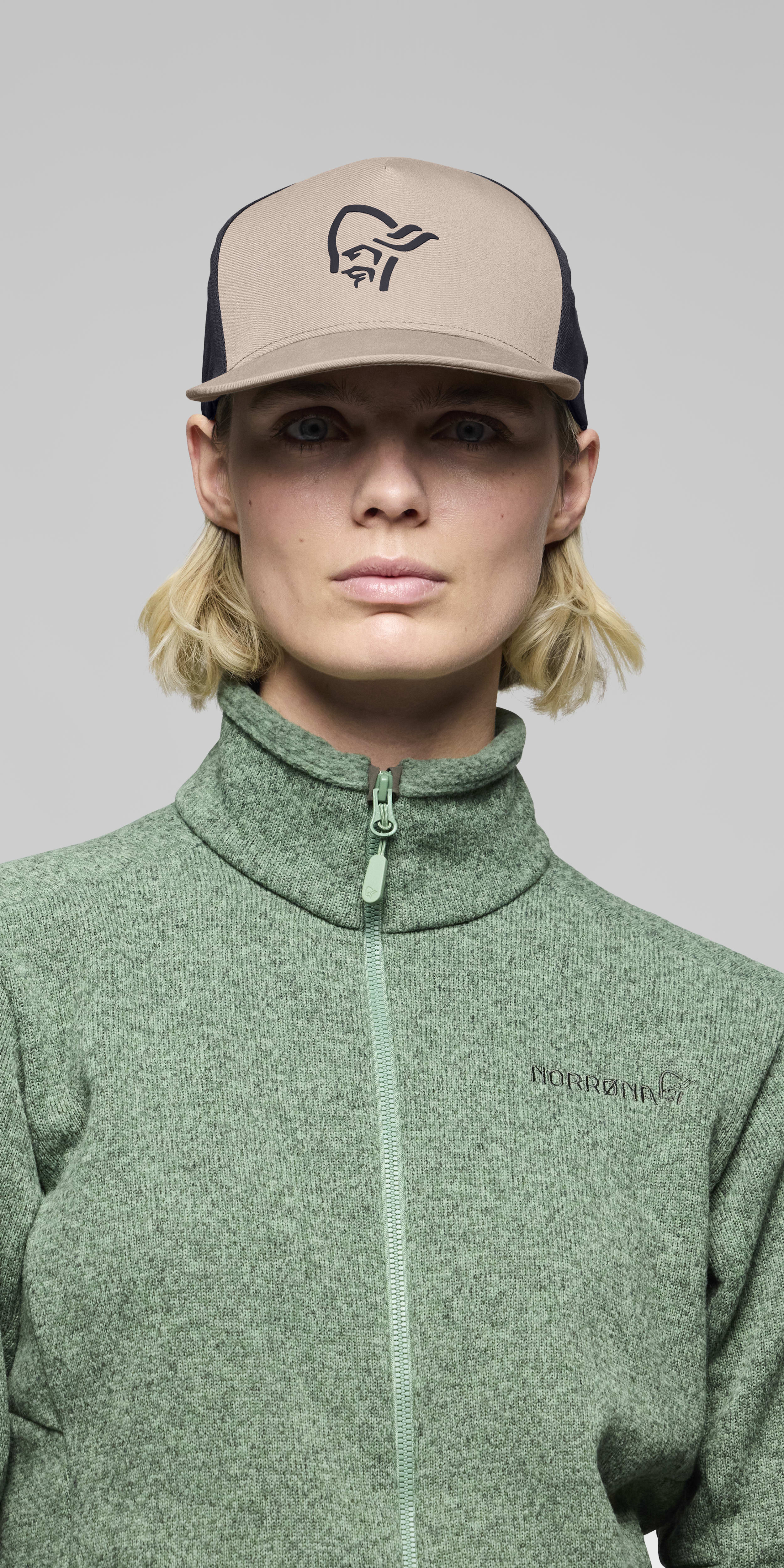 tech trucker Cap – Winter Twig