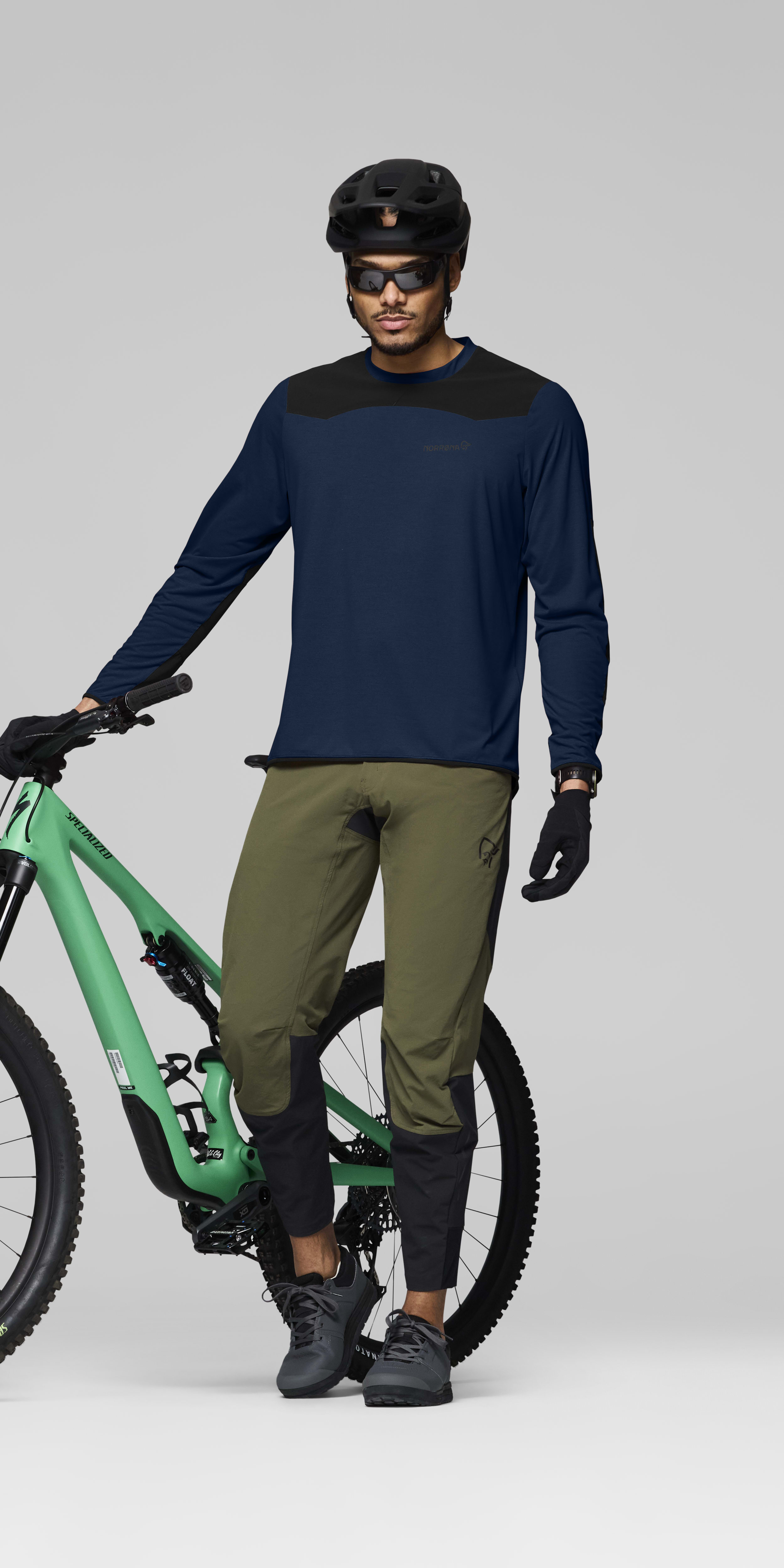 equaliser tech Long Sleeve – Indigo Night