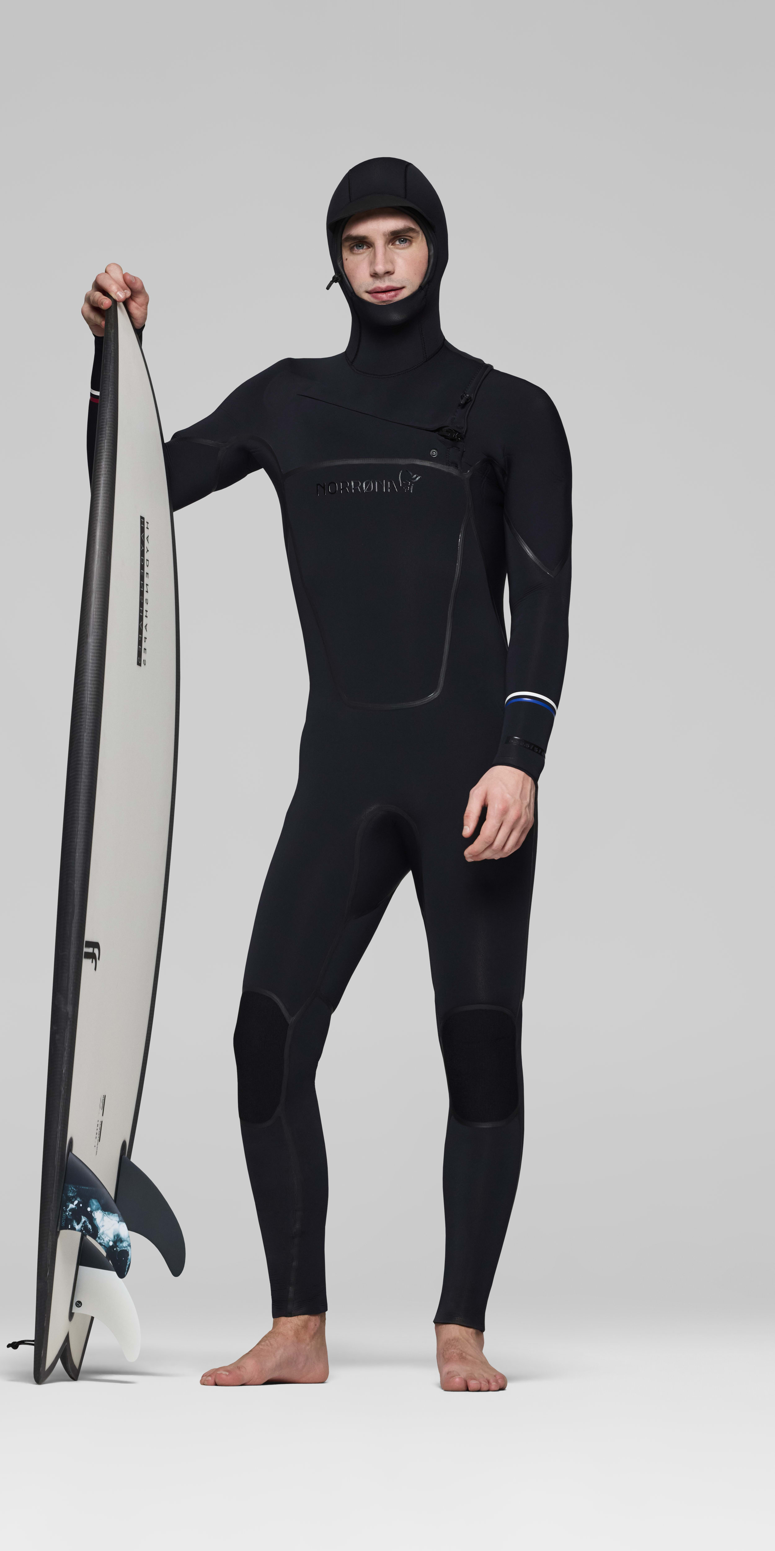 5.5/5/4mm Hooded Wetsuit – Caviar Black