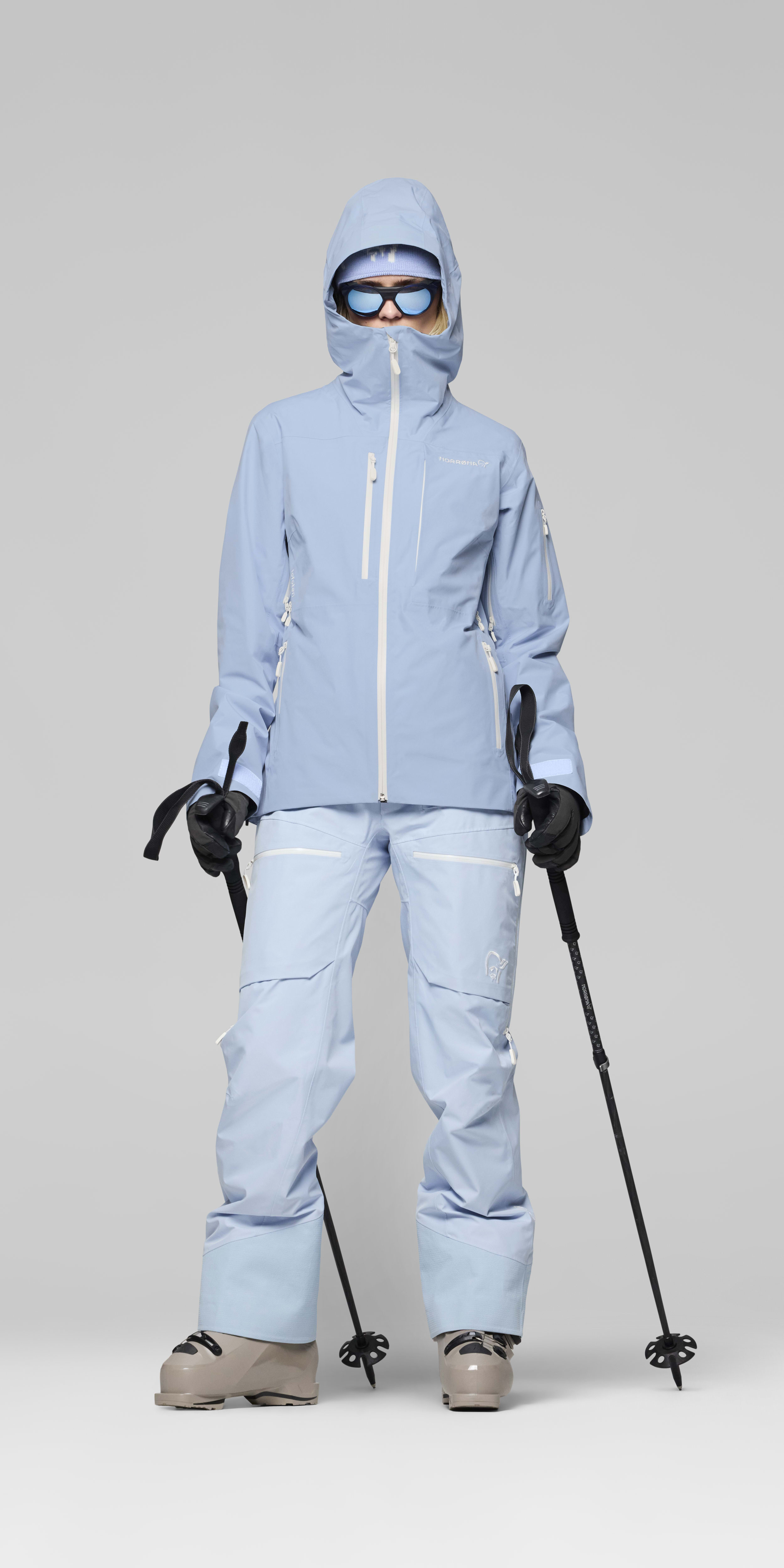 Female Look opening image of lofoten Gore-Tex Insulated Jacket Cashmere Blue