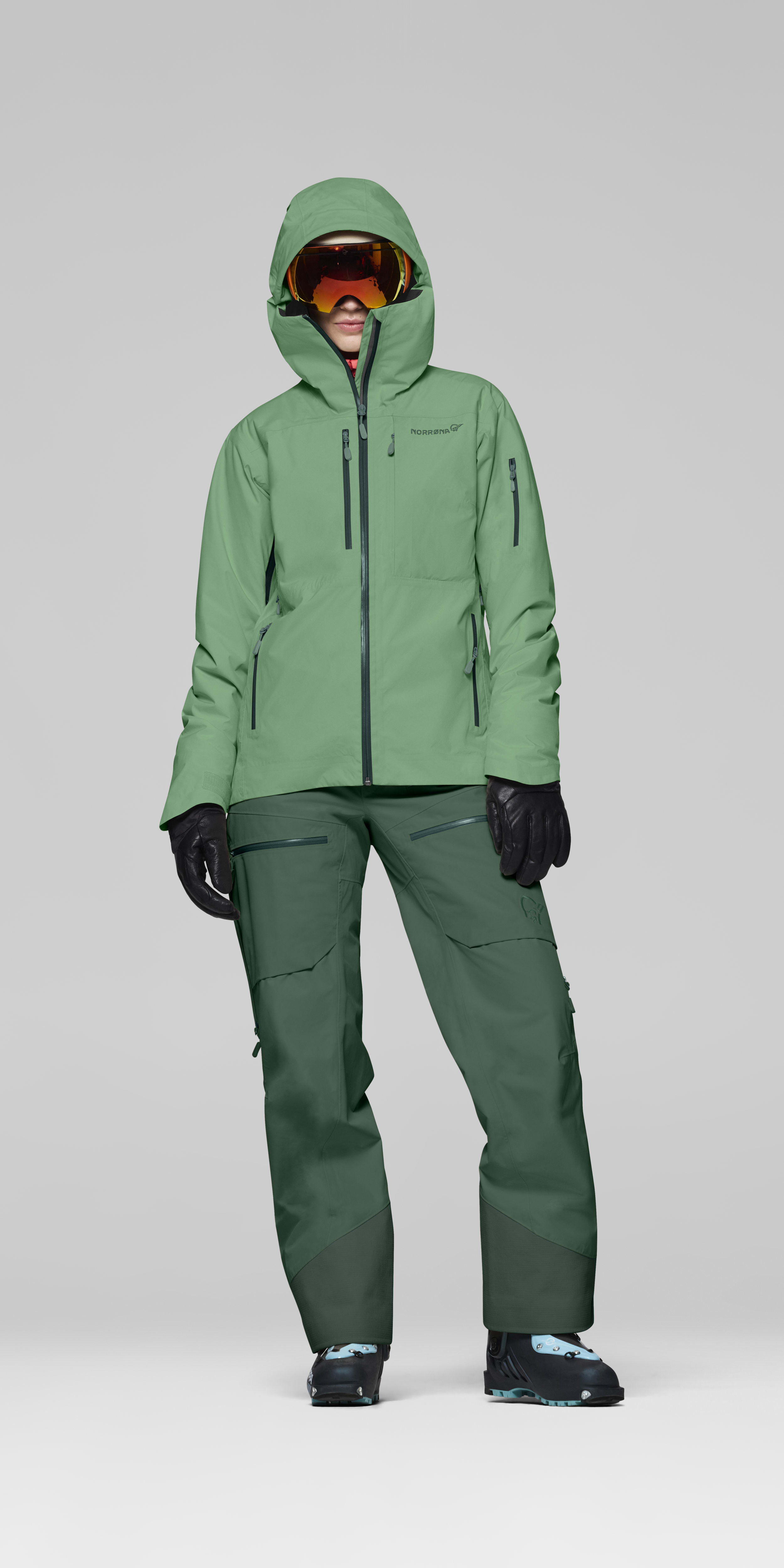 Female Look front image of lofoten Gore-Tex Insulated Jacket Dark Ivy