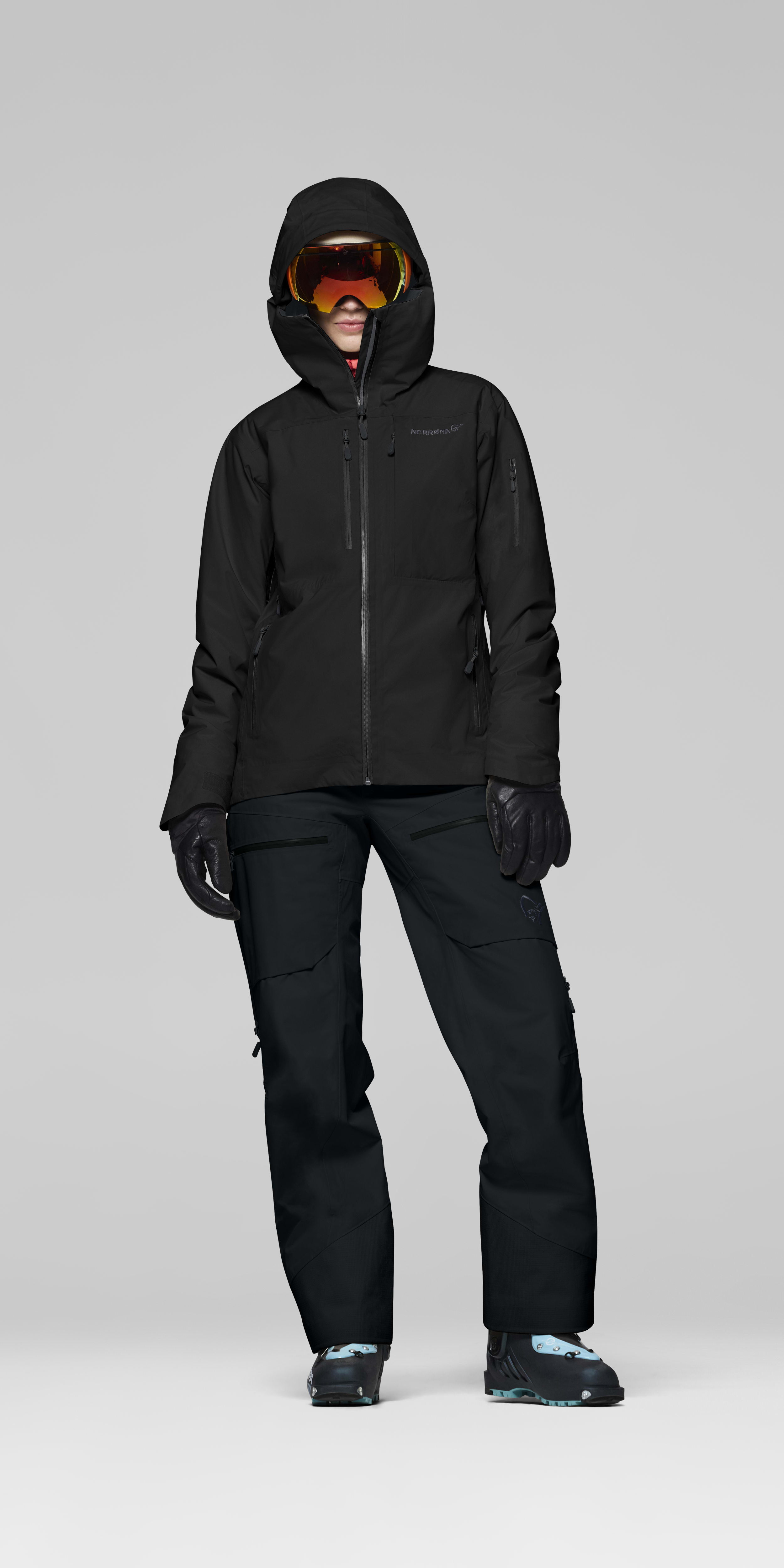 Female Look front image of lofoten Gore-Tex Insulated Jacket Caviar Black