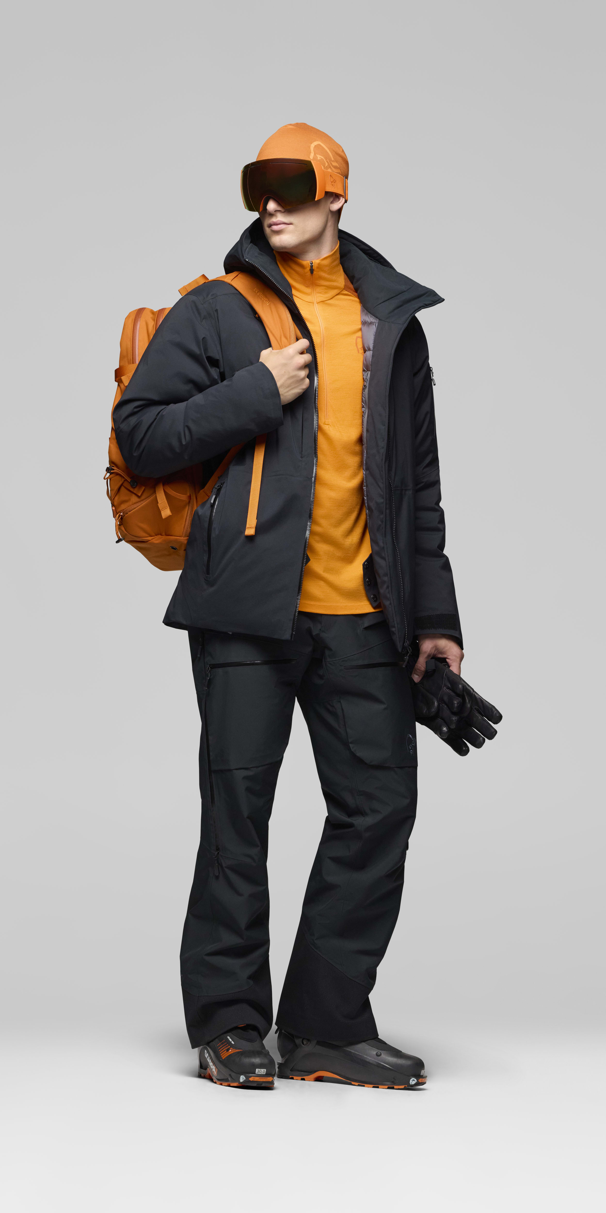 Male Look opening image of lofoten Gore-Tex down800 Jacket Caviar Black
